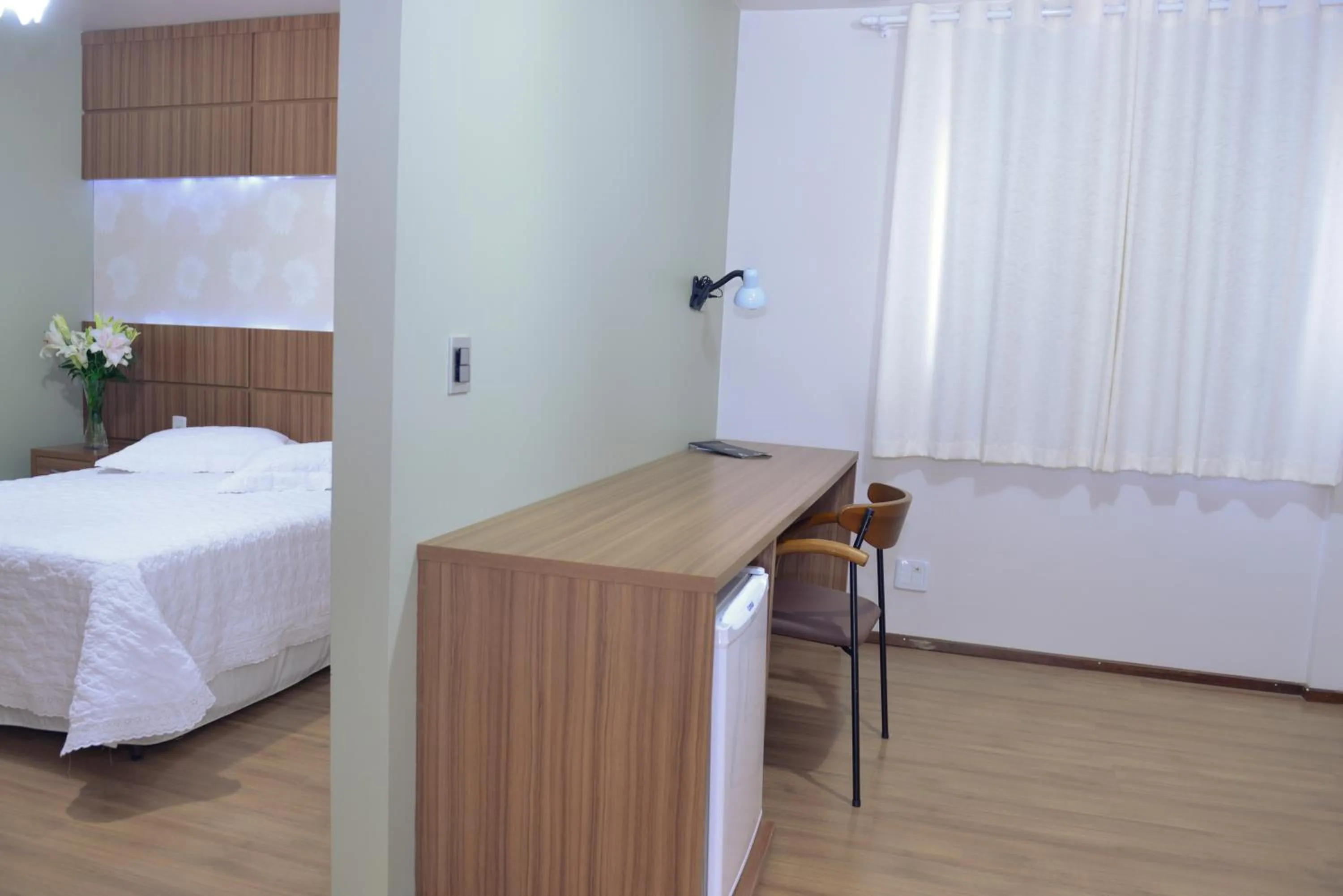 Bedroom, Bed in Regente Hotel