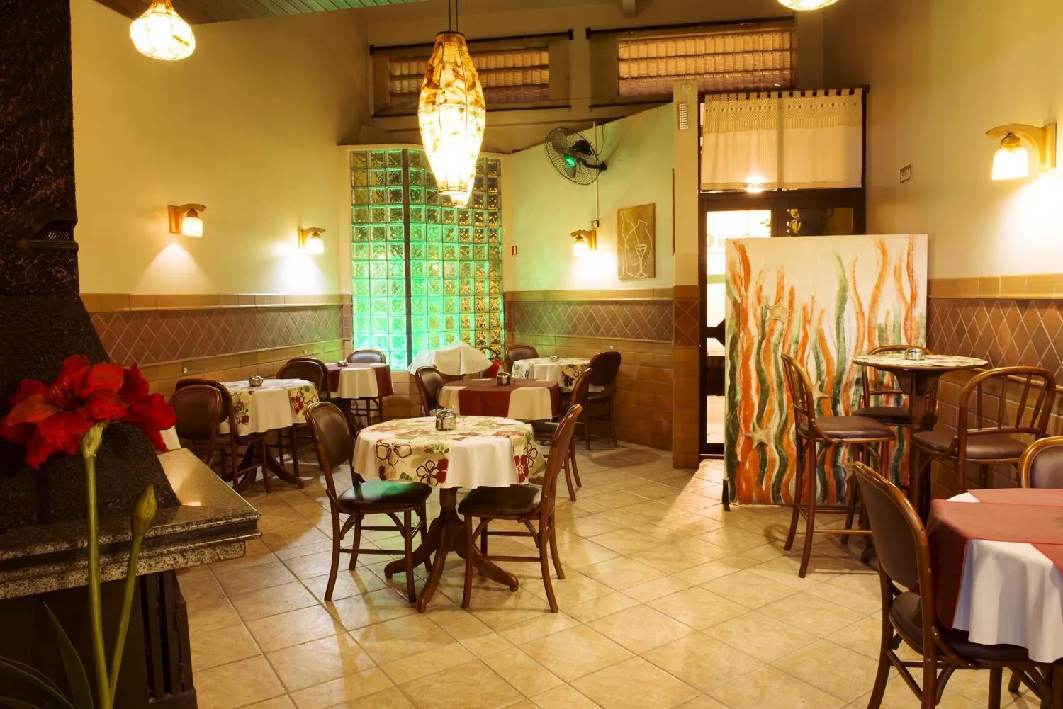 Restaurant/places to eat in Regente Hotel