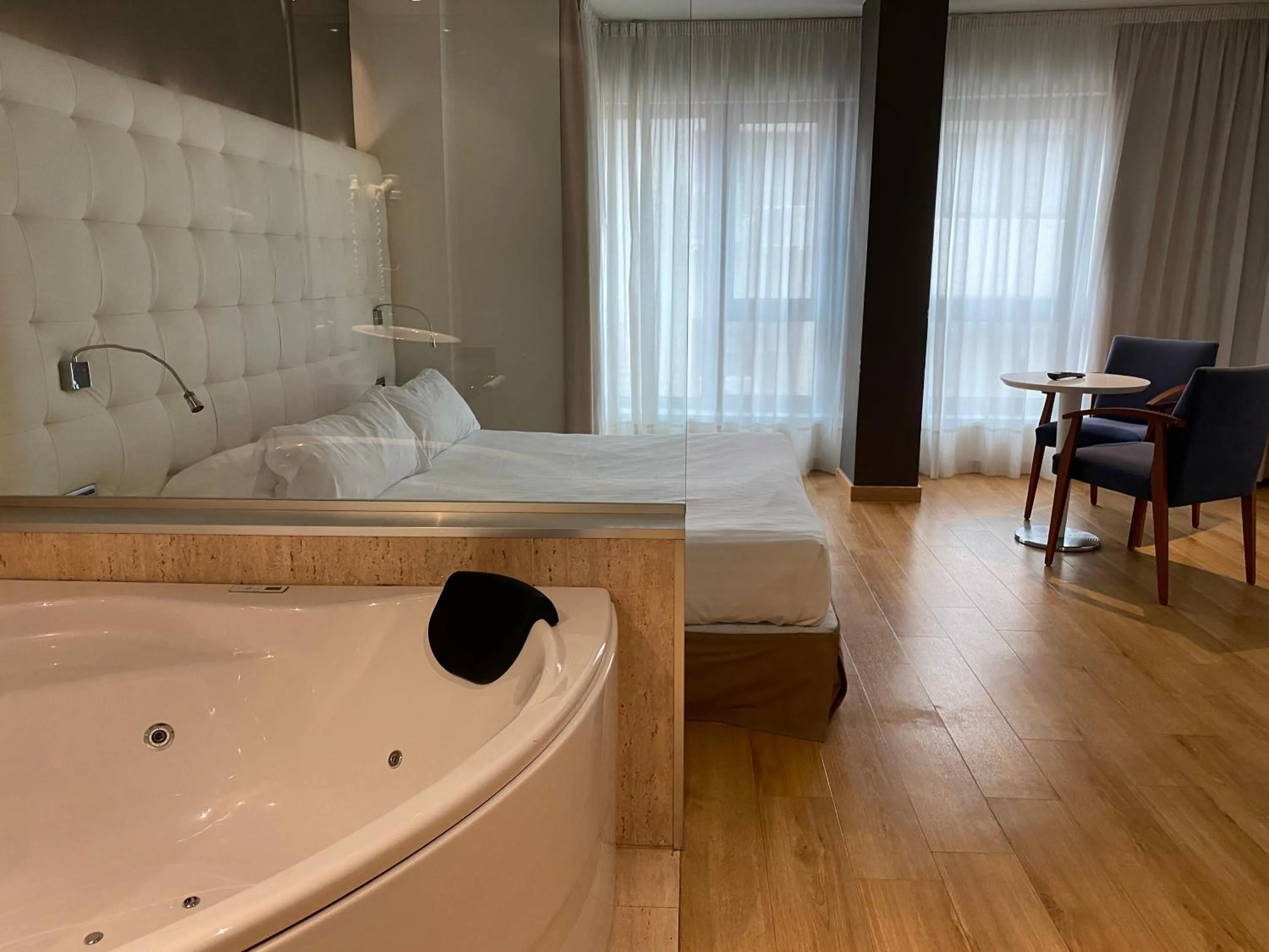 Bathroom, Bed in Hotel Longoria Plaza by Pandora Hoteles