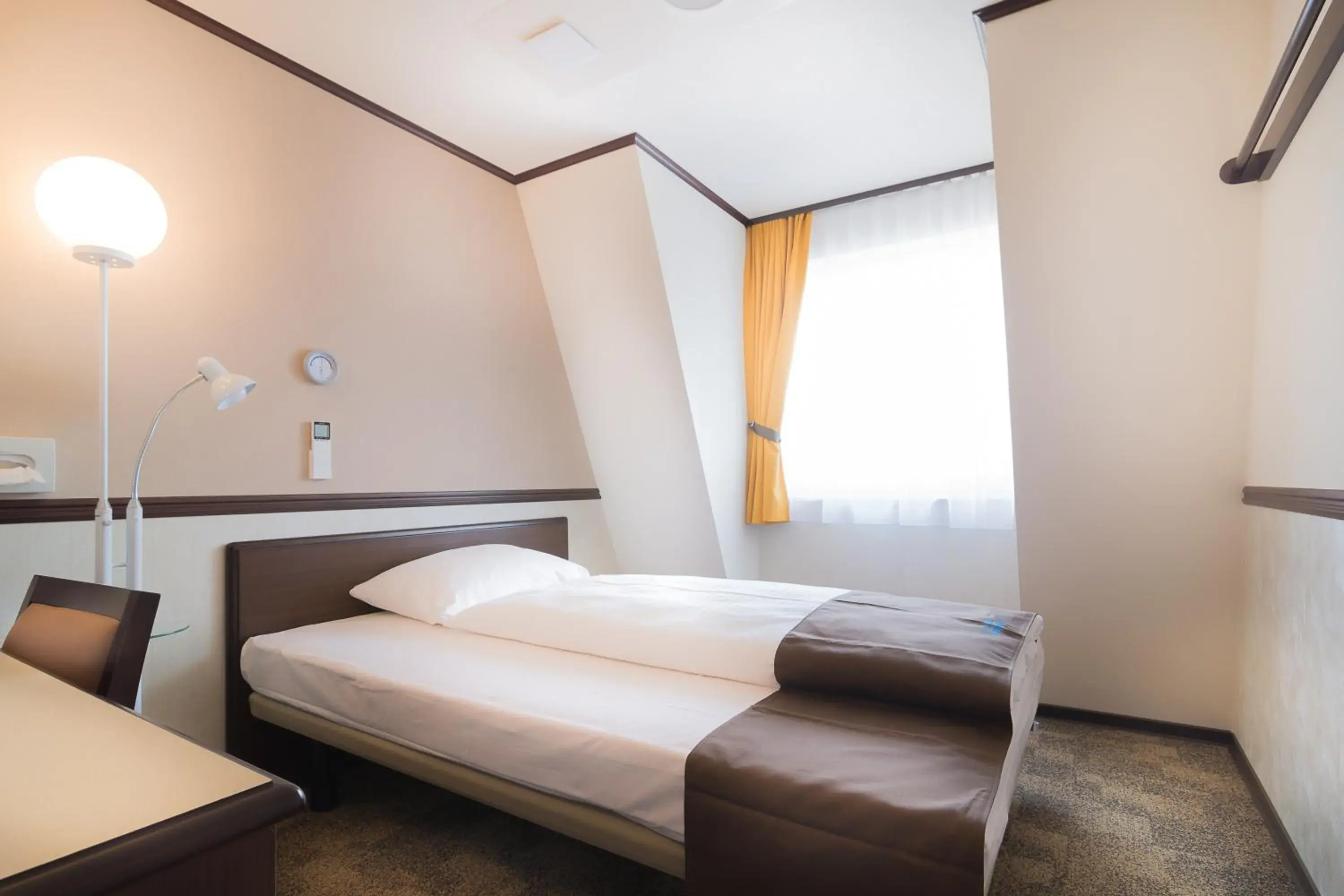 Bedroom, Bed in Toyoko Inn Frankfurt am Main Hauptbahnhof Bedroom, Bed in Toyoko Inn Frankfurt am Main Hauptbahnhof