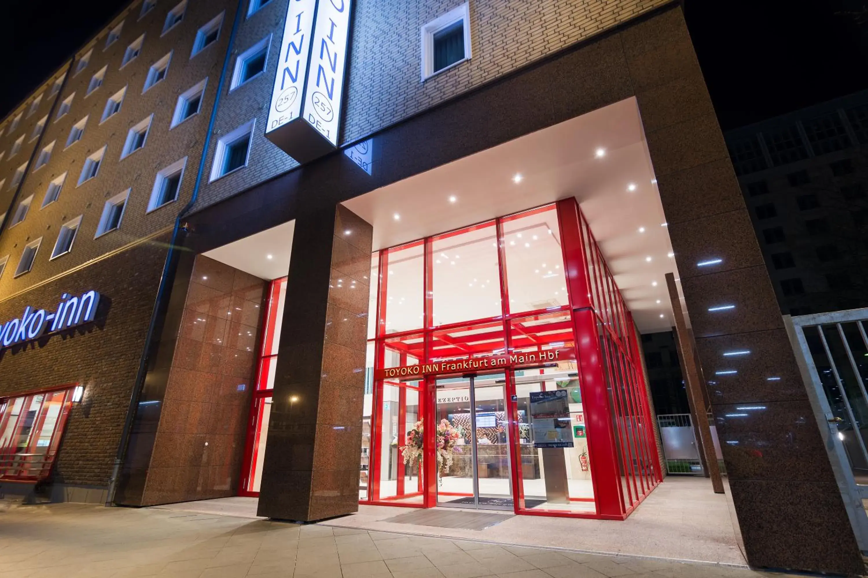 Property building in Toyoko Inn Frankfurt am Main Hauptbahnhof Property building in Toyoko Inn Frankfurt am Main Hauptbahnhof