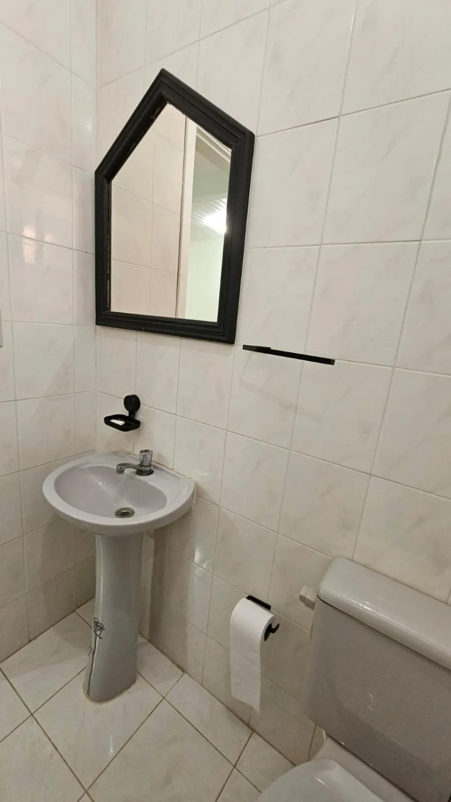 Bathroom in Casinha de Boneca em Juquey