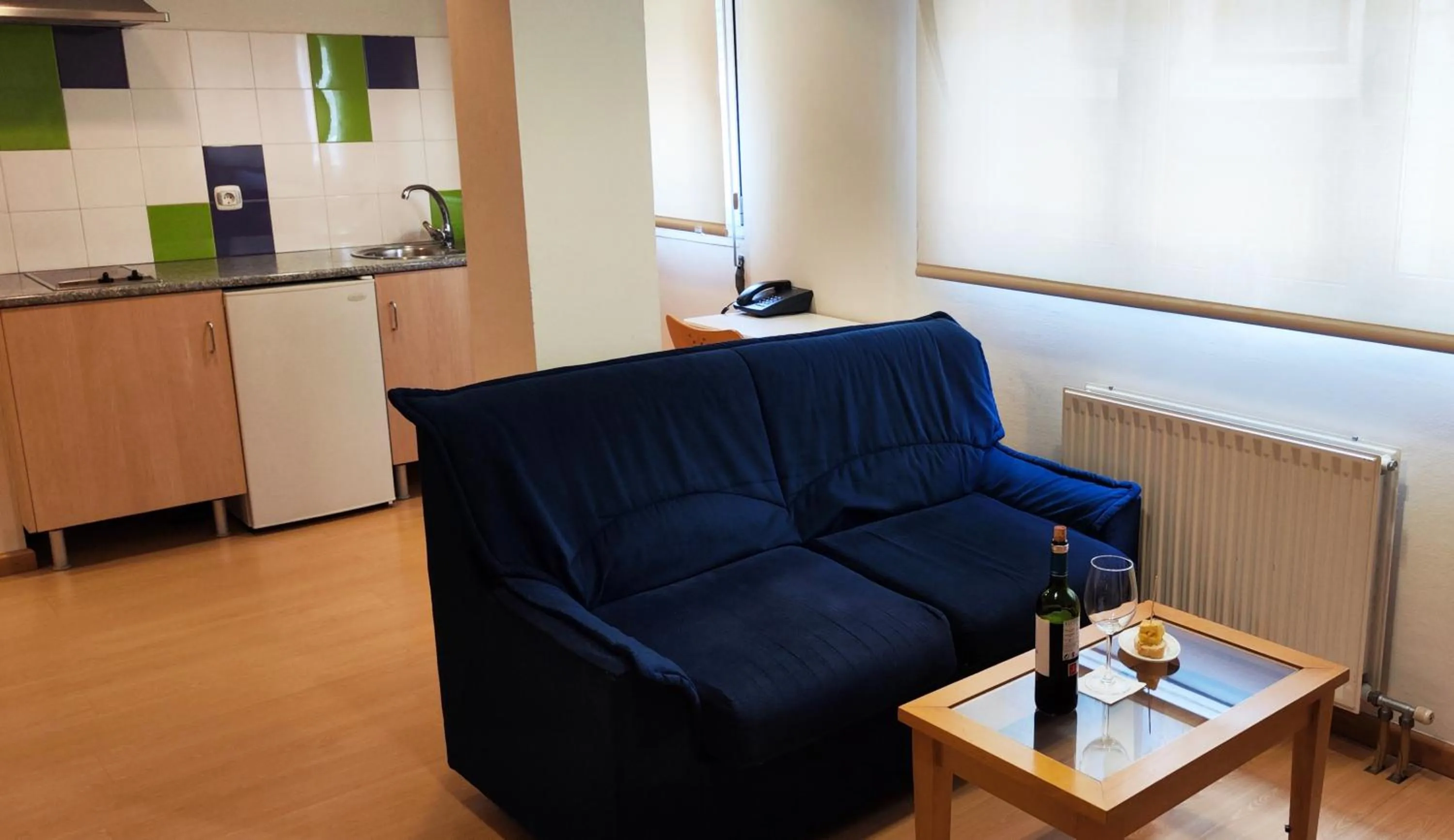 Kitchen or kitchenette in Hotel Metropol by Carris