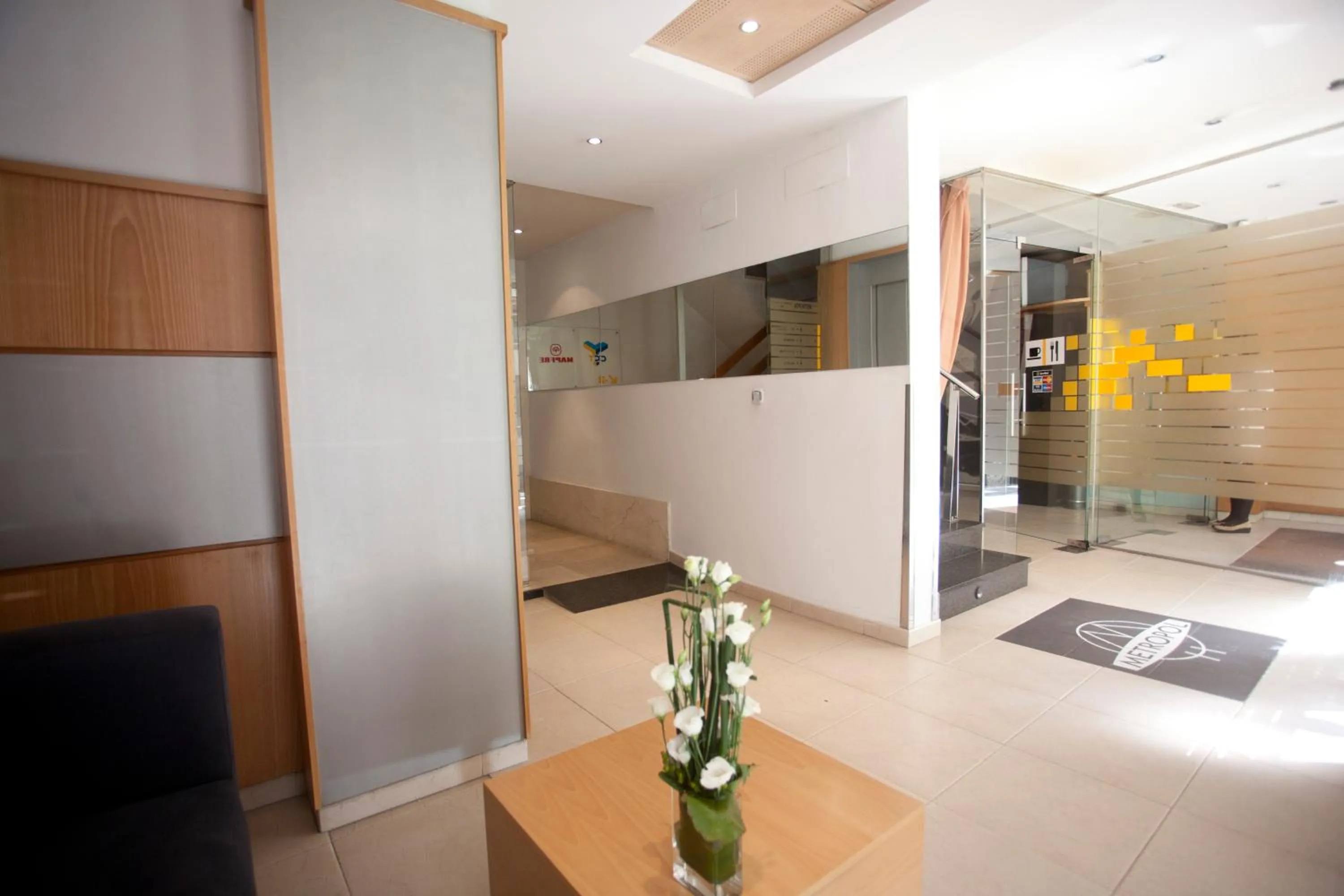 Lobby or reception in Hotel Metropol by Carris