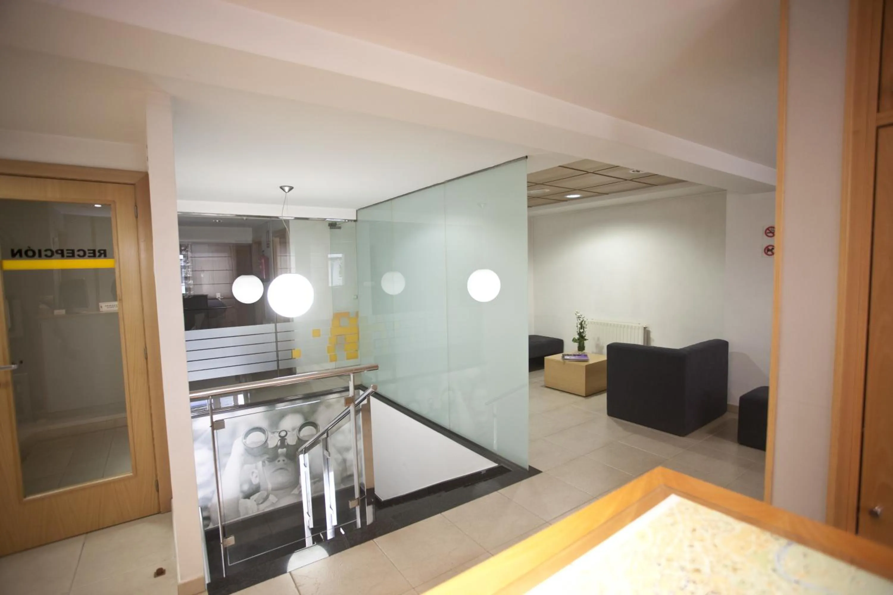 Lobby or reception, Bed in Hotel Metropol by Carris