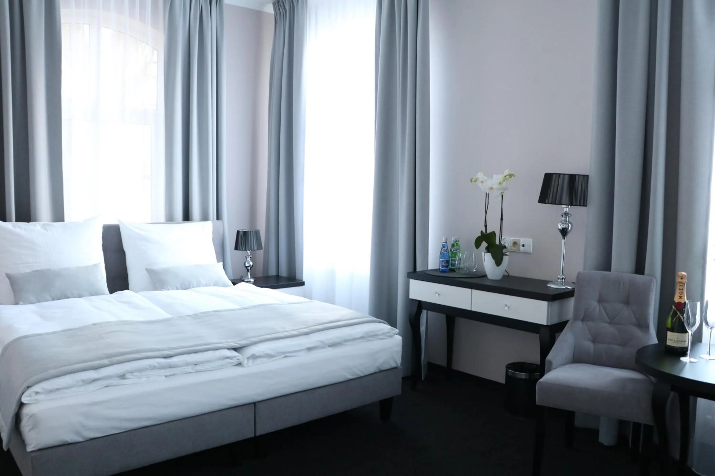 Photo of the whole room, Bed in Hotel Villa Casino