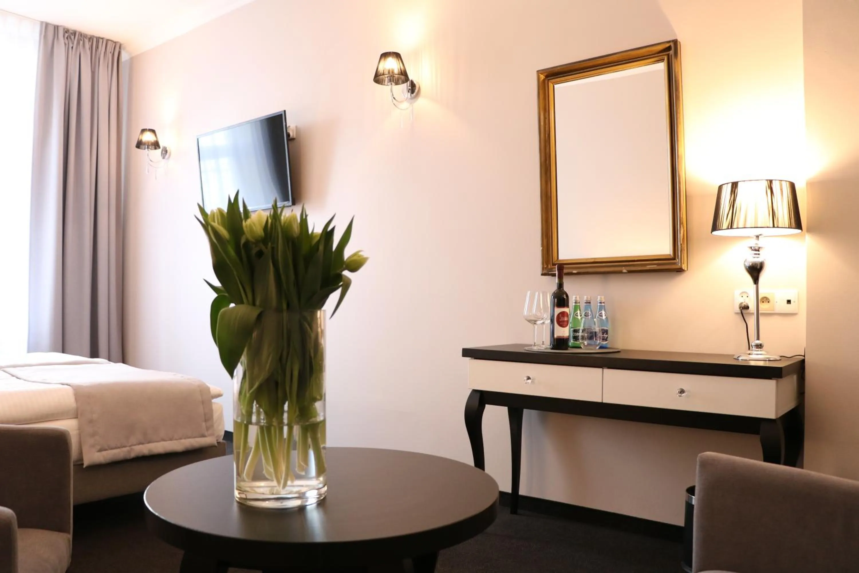 Photo of the whole room, Bed in Hotel Villa Casino