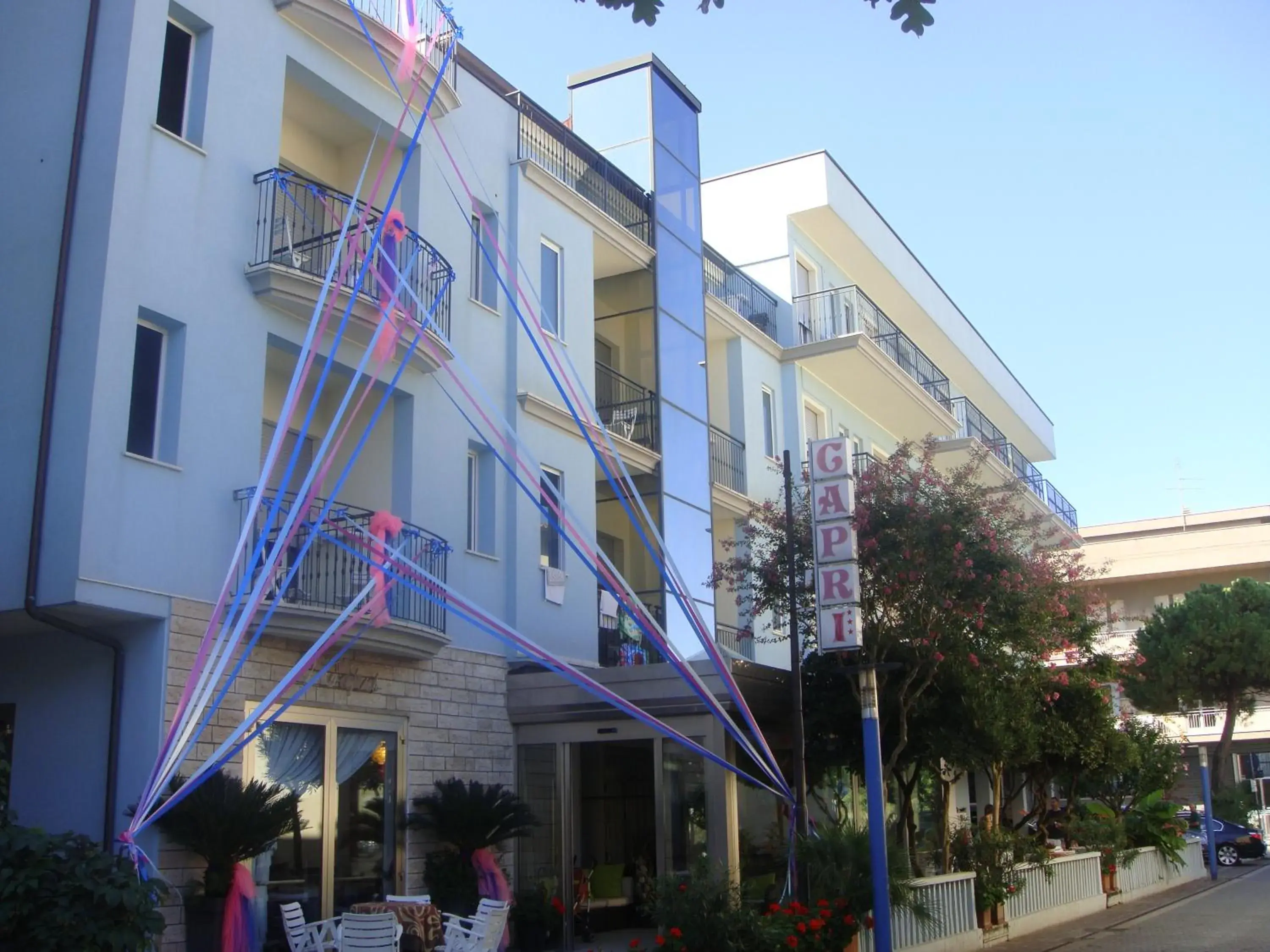 Facade/entrance, Property Building in Hotel Capri