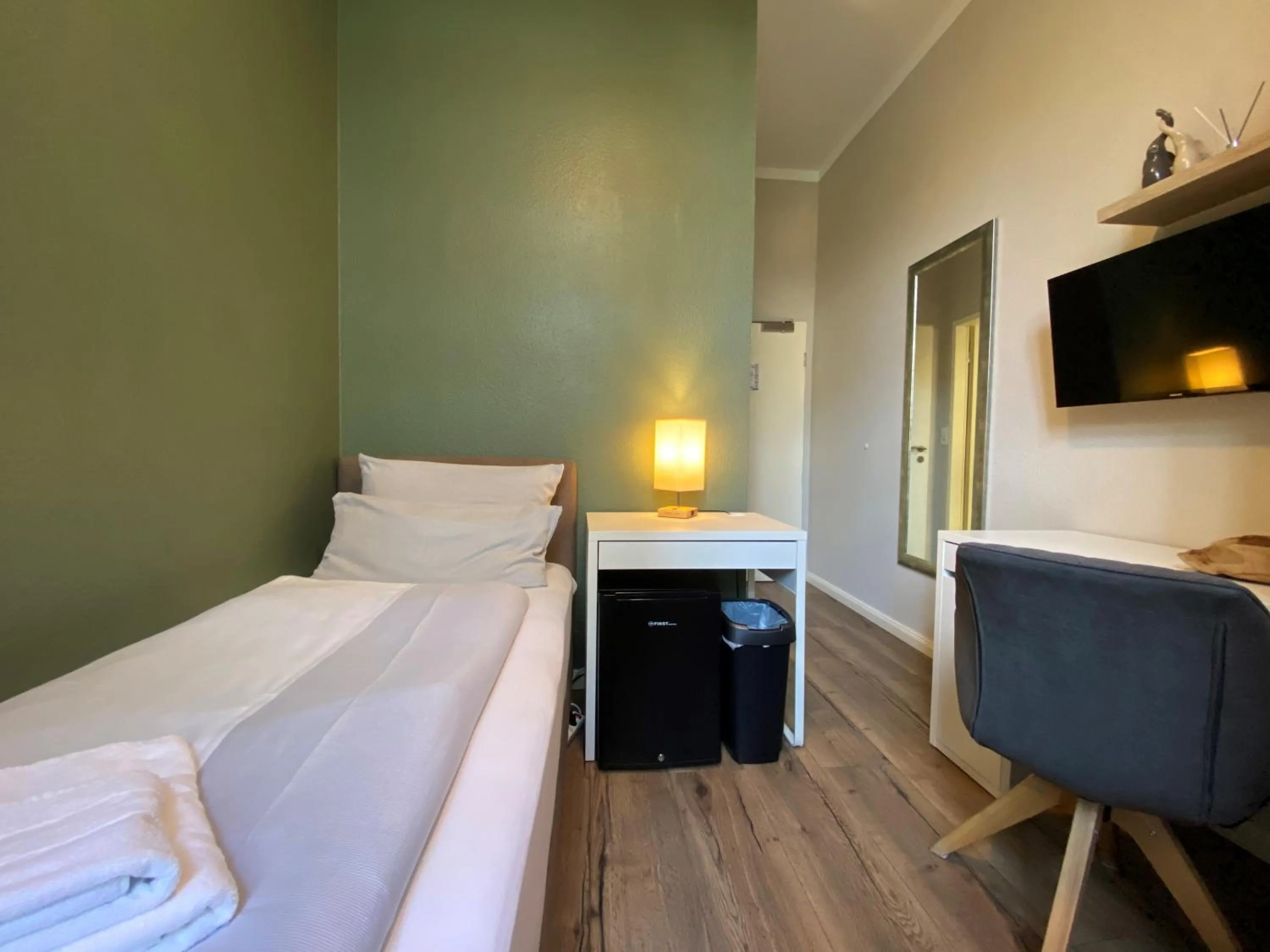 Bed in Amaroo - Gästehaus "Charlotte"