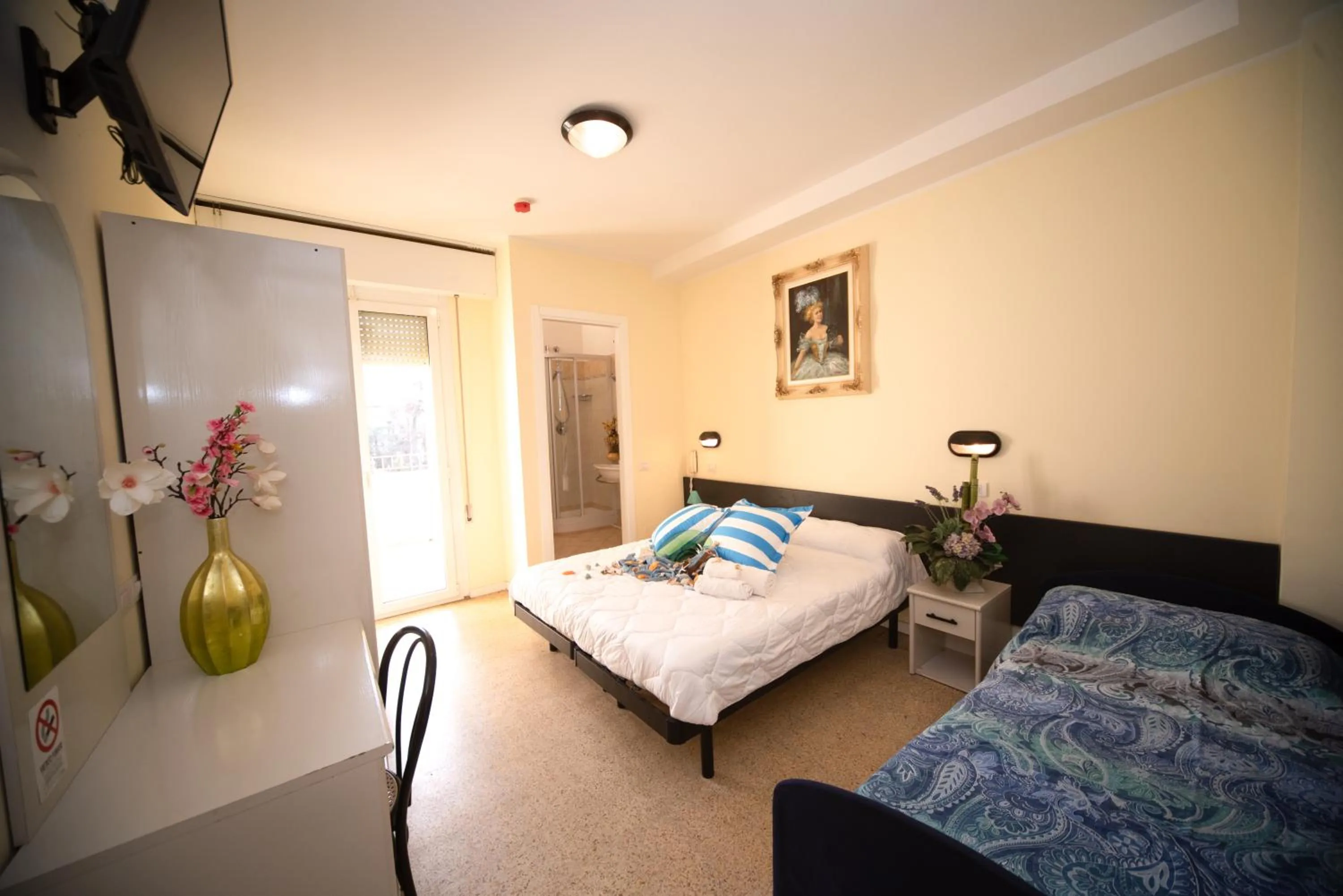 Bed in Hotel Cristina Hospitality Centrale