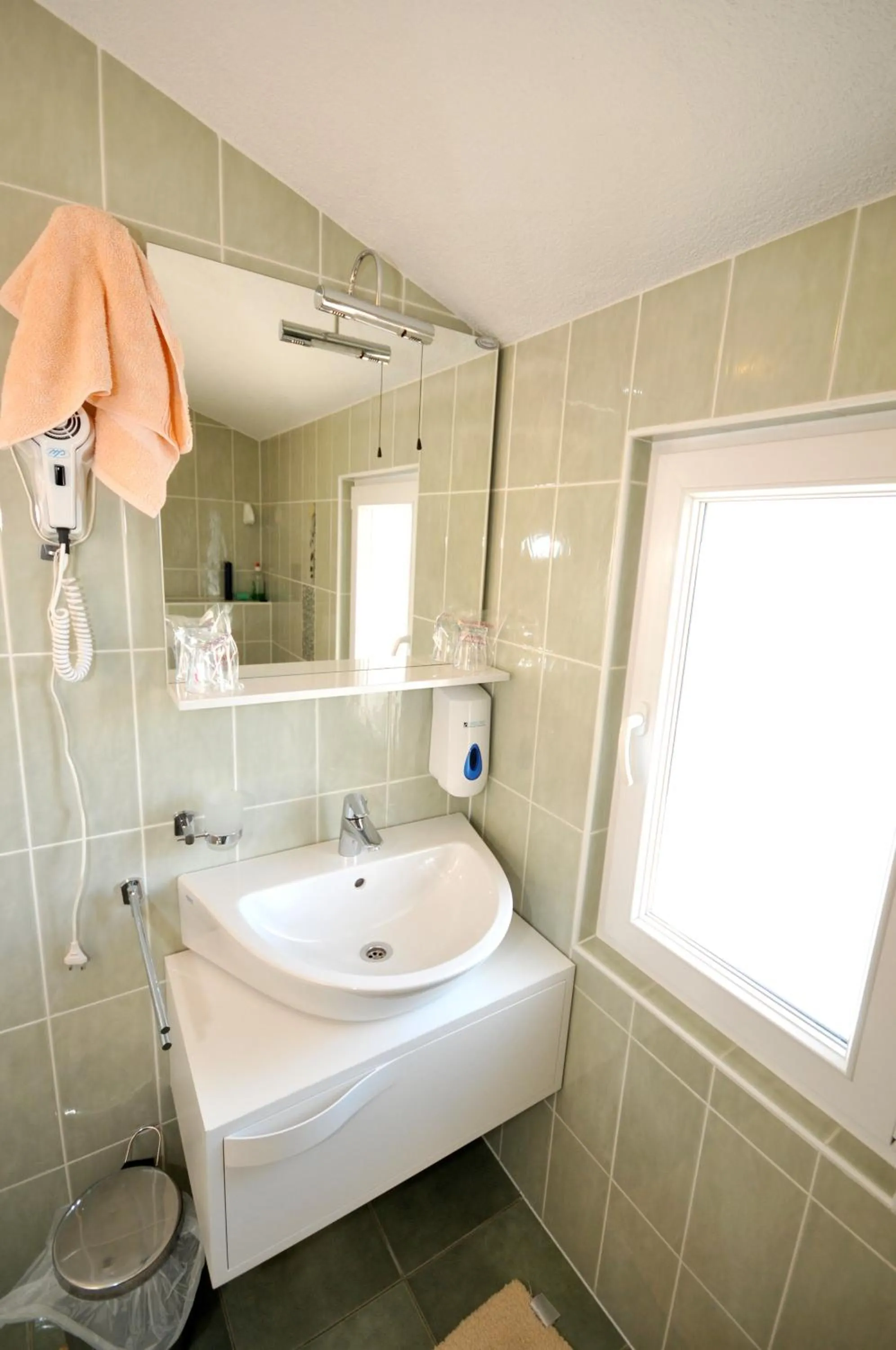 Toilet in Apartments & Rooms Villa Maslina