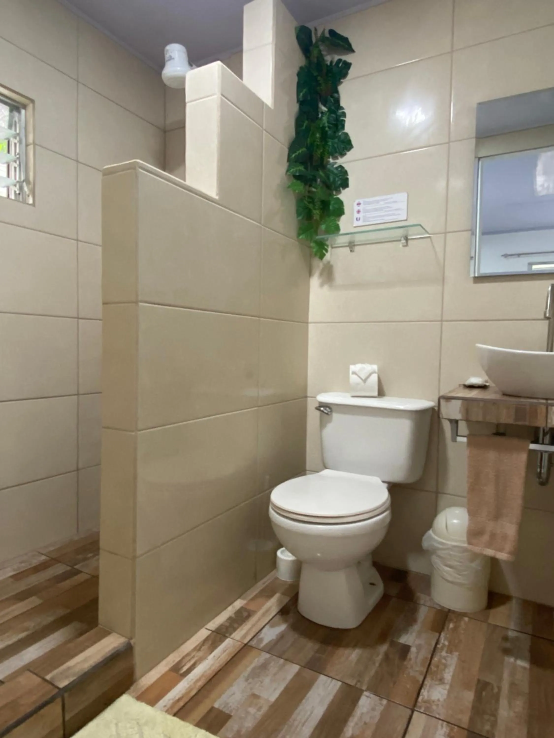 Shower in Villas Majolana