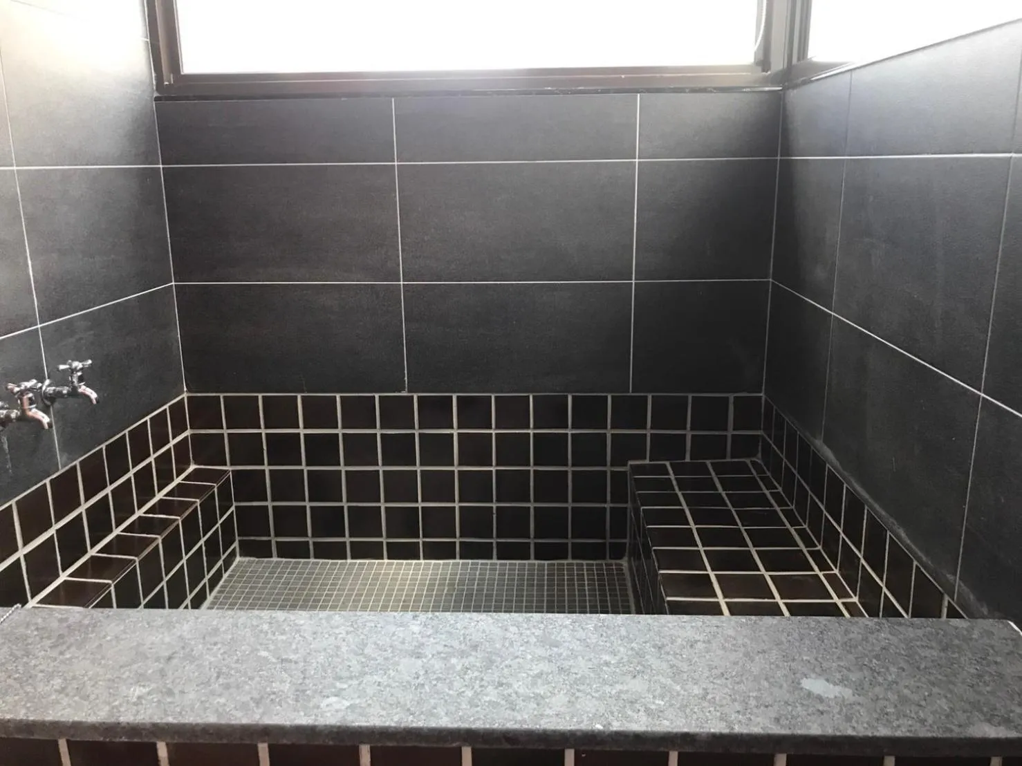 Ruo Shui Hotspring Hotel