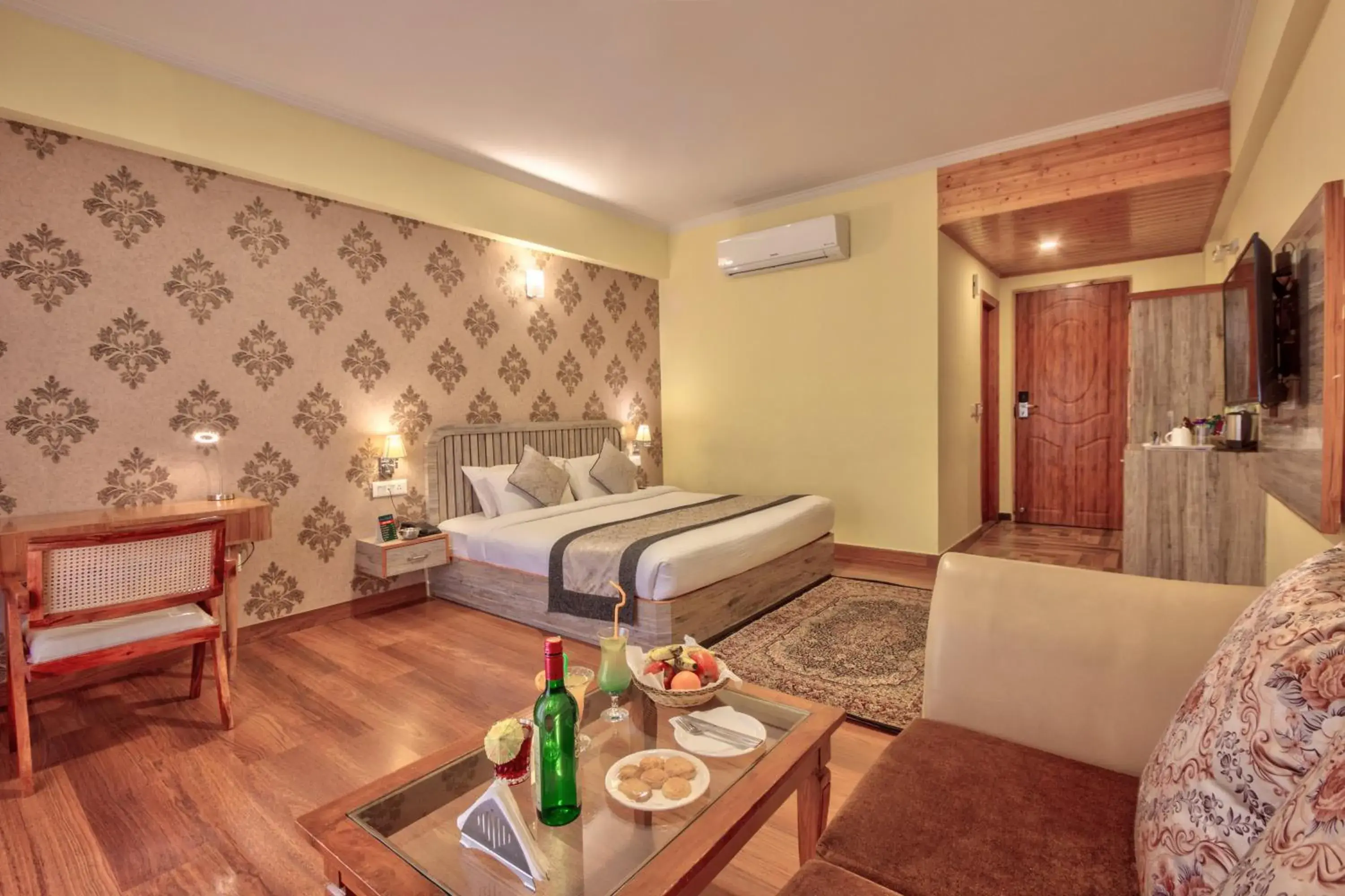 Bed in Snow Flakes Resort And Spa Centrally Heated Luxury Resort Bed in Snow Flakes Resort And Spa Centrally Heated Luxury Resort