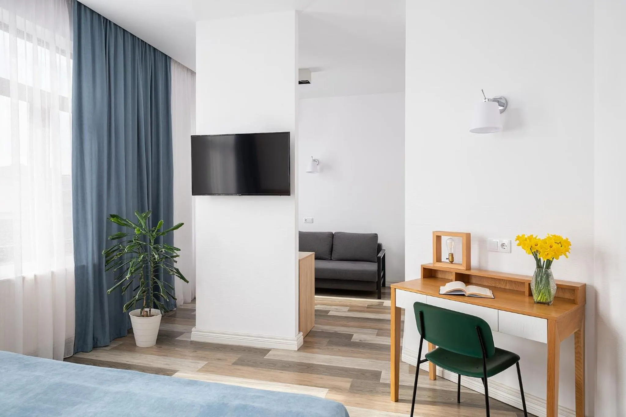 TV and multimedia, Bed in Mariinsky Boutique Hotel