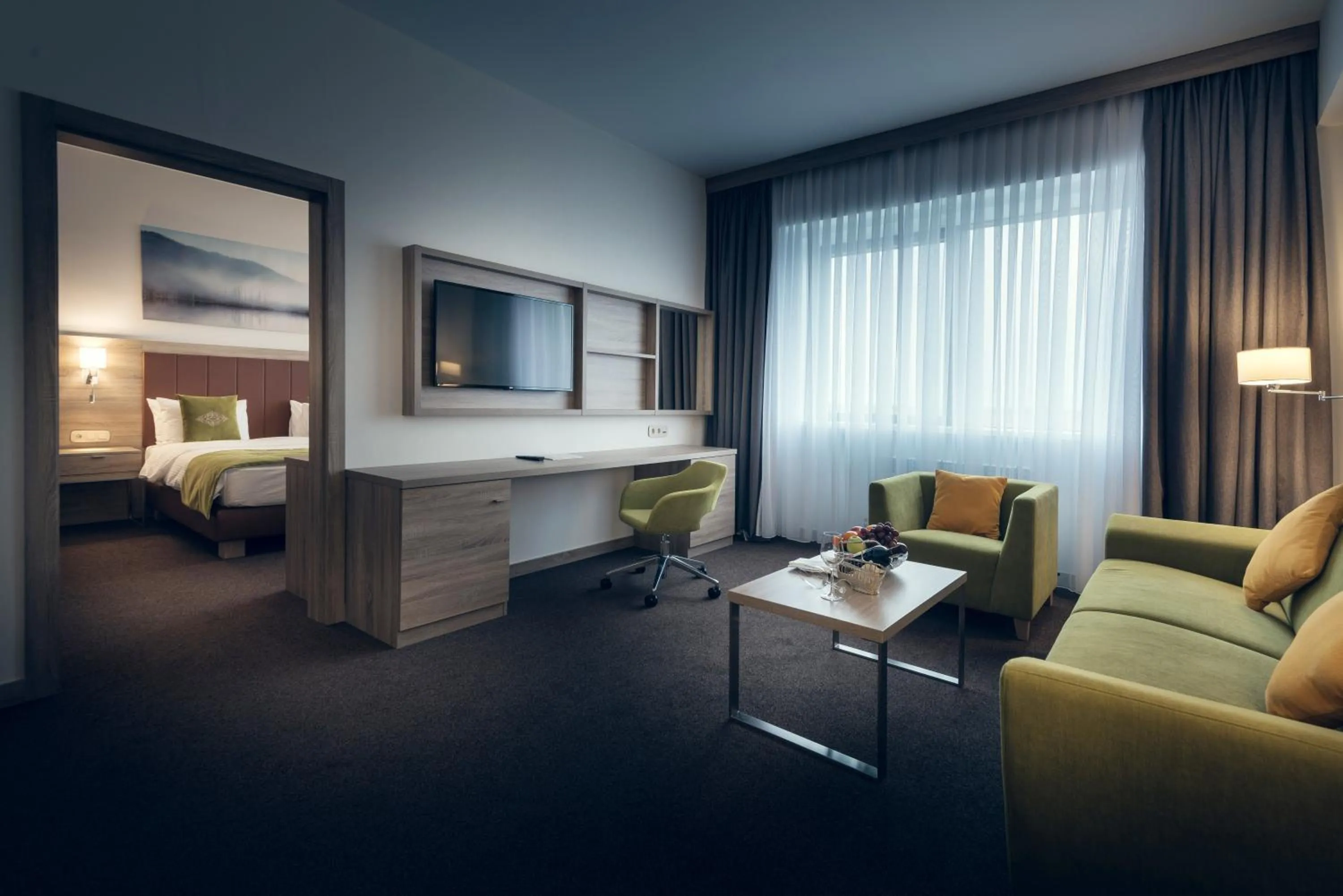 TV and multimedia, Bed in Wyndham Garden Astana