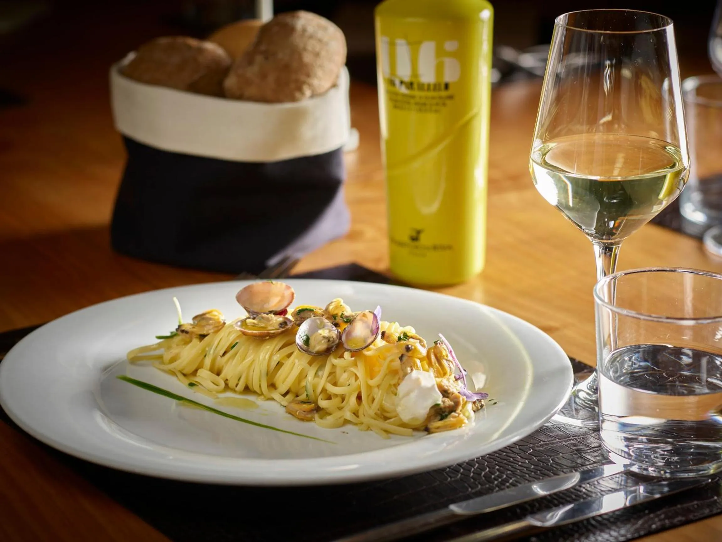 Restaurant/places to eat in Garda Sporting Club Hotel