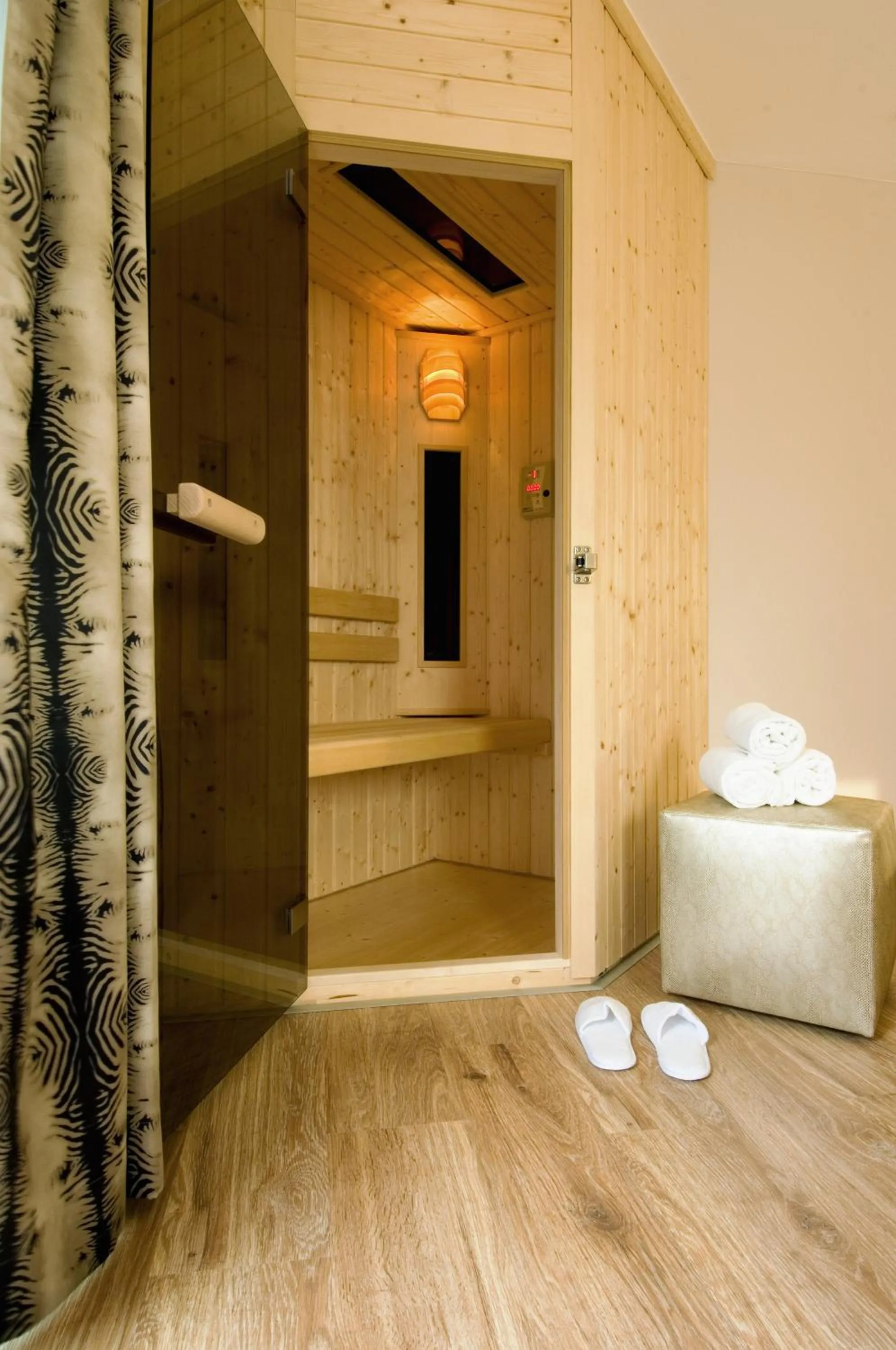Sauna in Parc Hotel Flora S