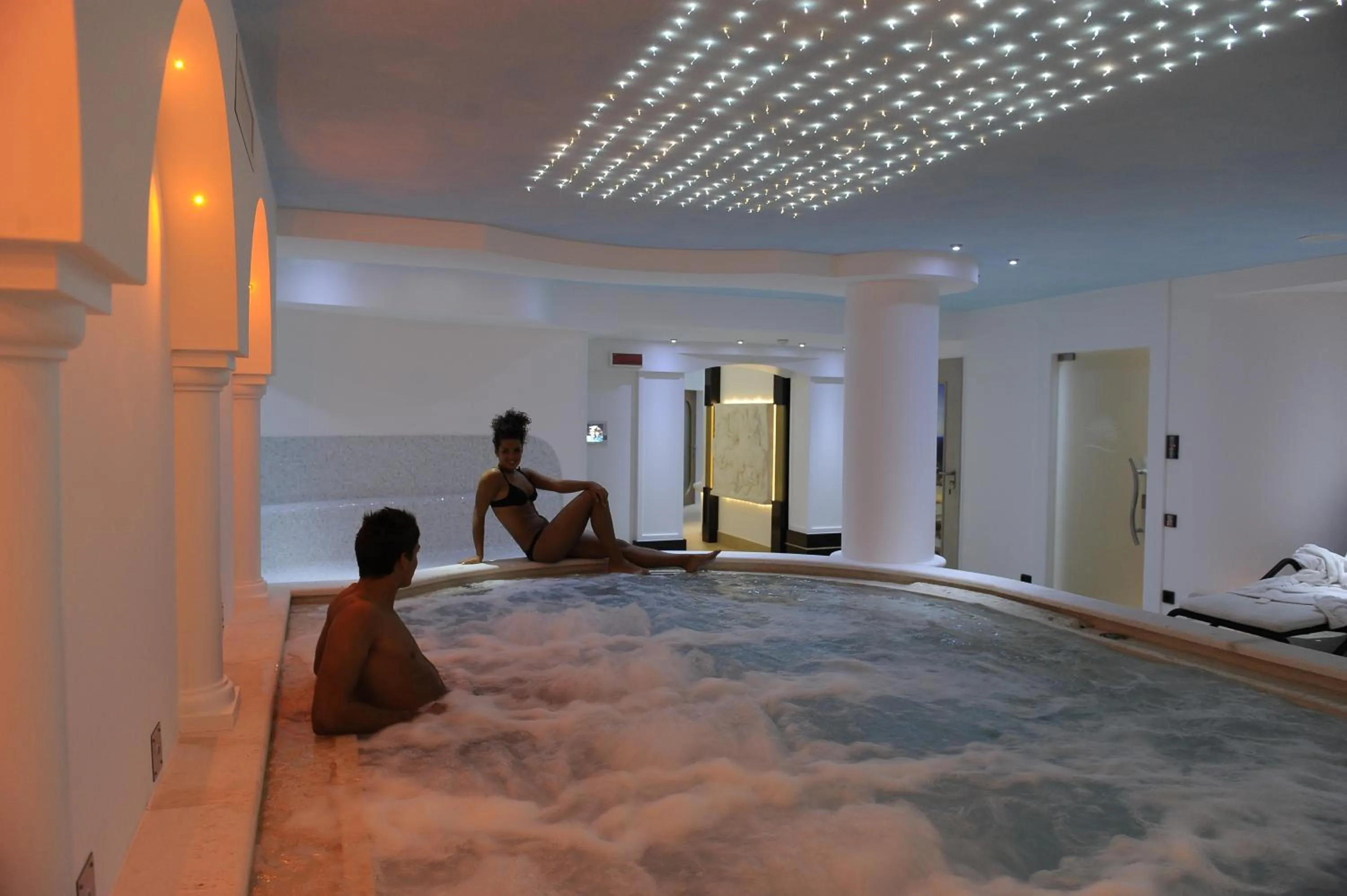 Spa and wellness centre/facilities in Parc Hotel Flora S