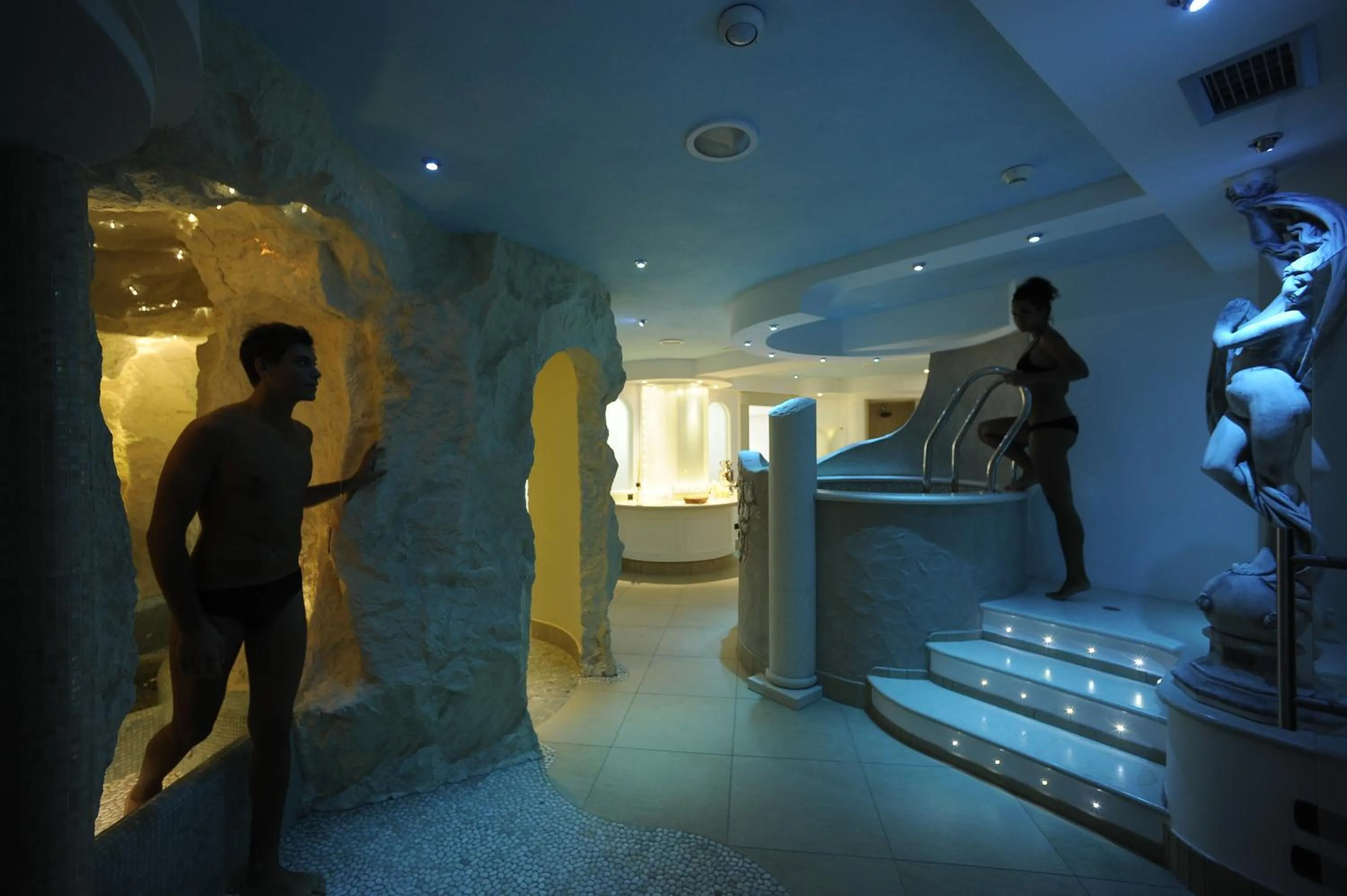 Spa and wellness centre/facilities in Parc Hotel Flora S