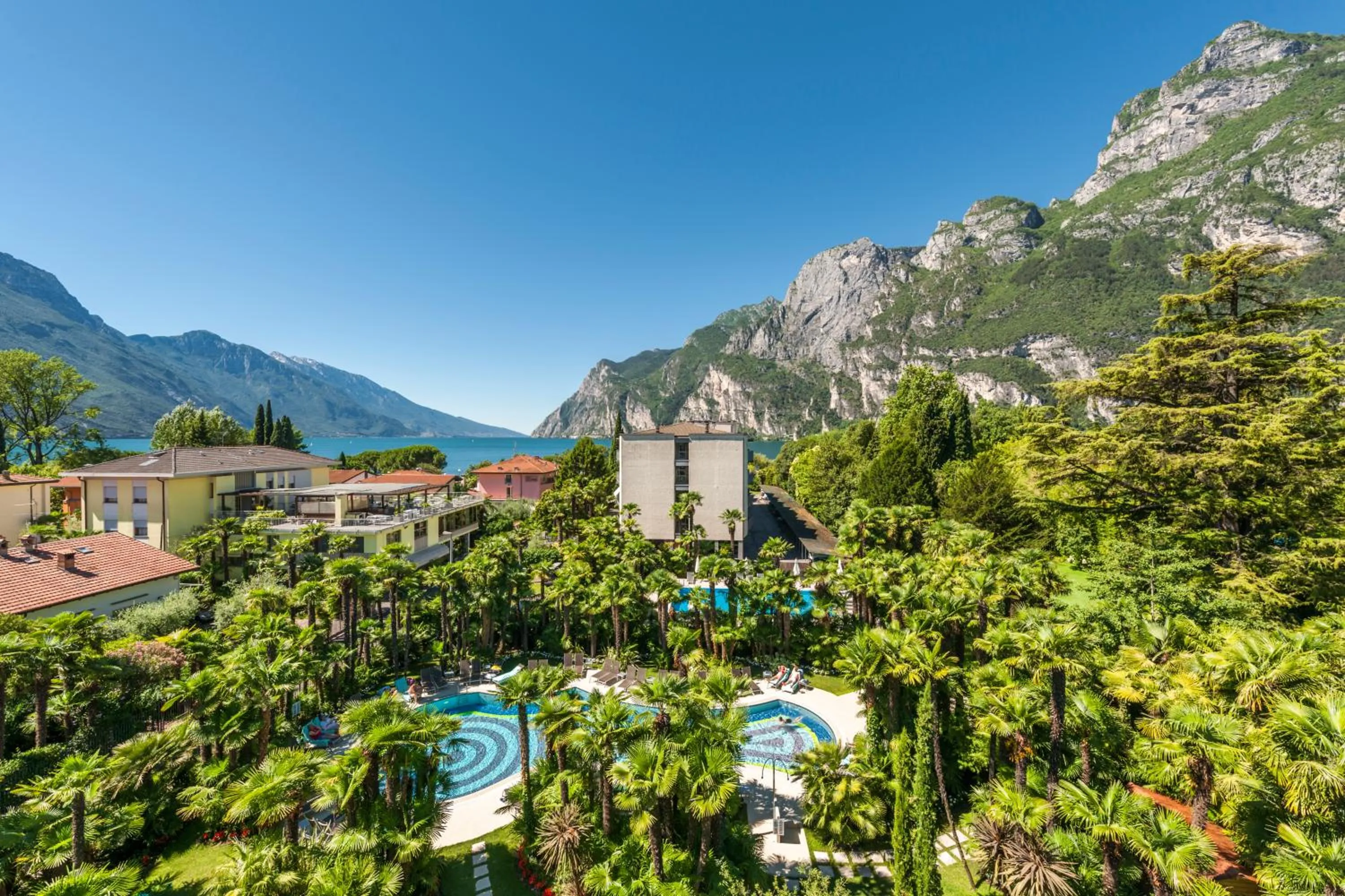 Garden view in Parc Hotel Flora S