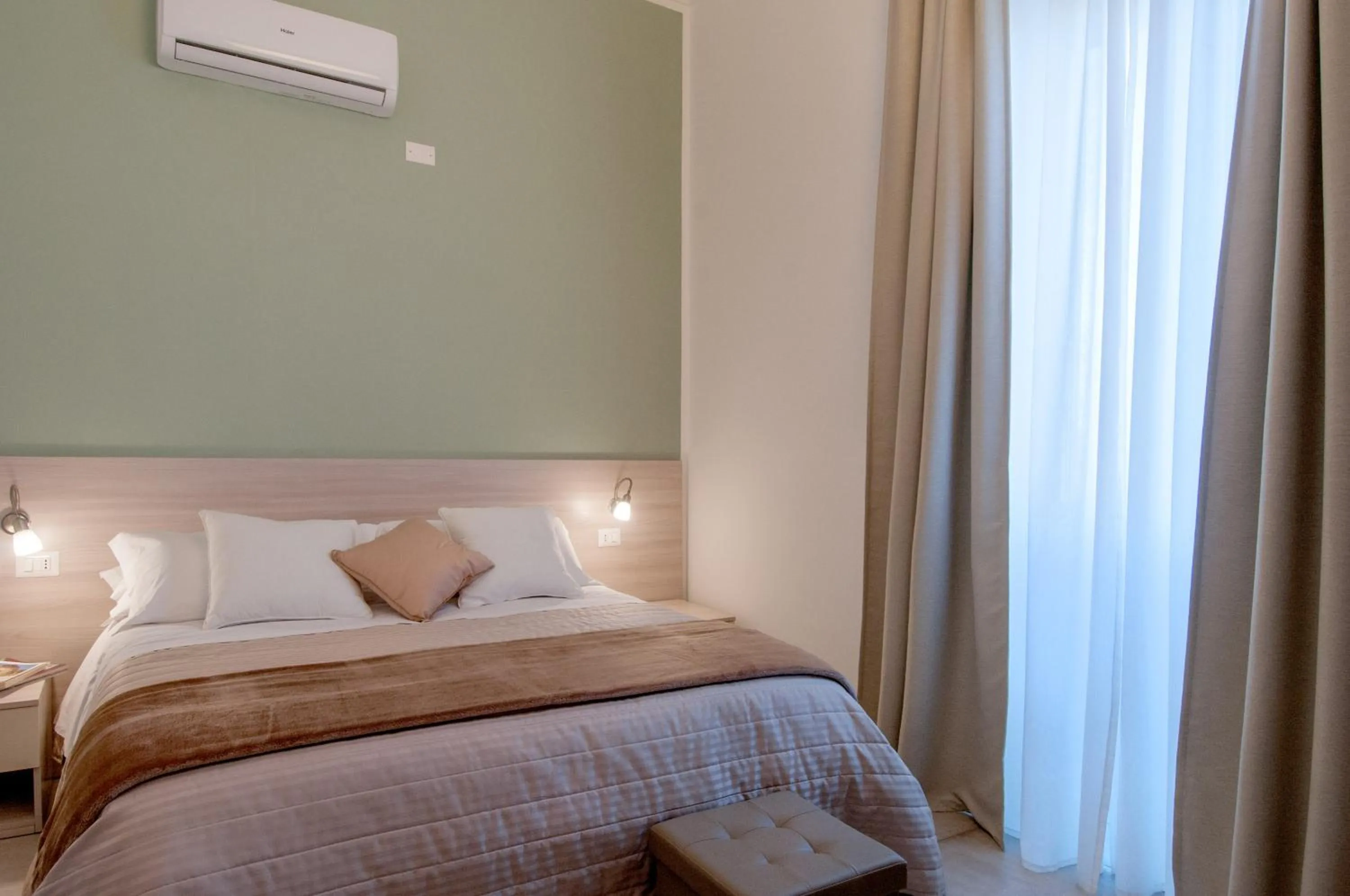 Photo of the whole room in Angioy 18