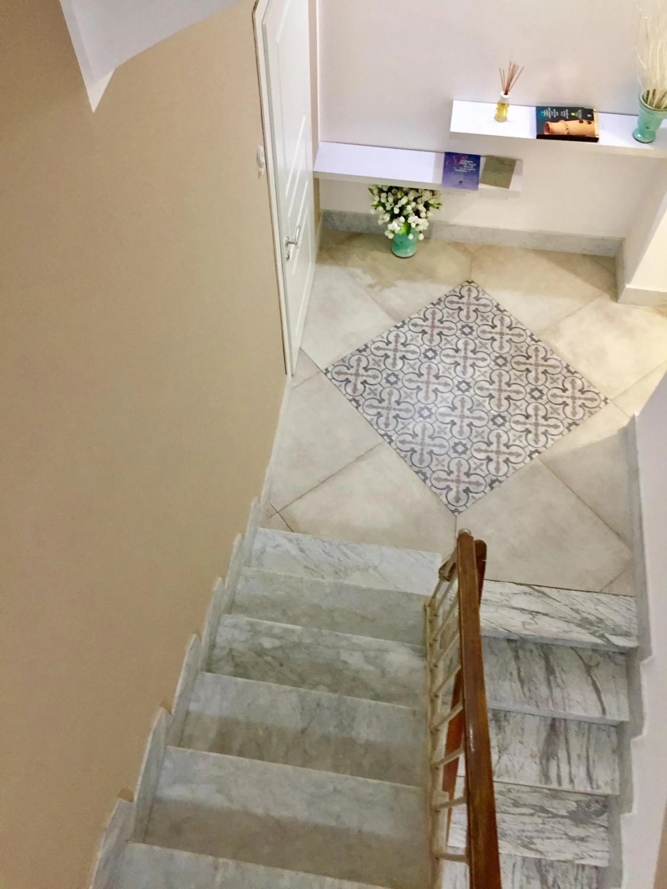 Decorative detail in Angioy 18