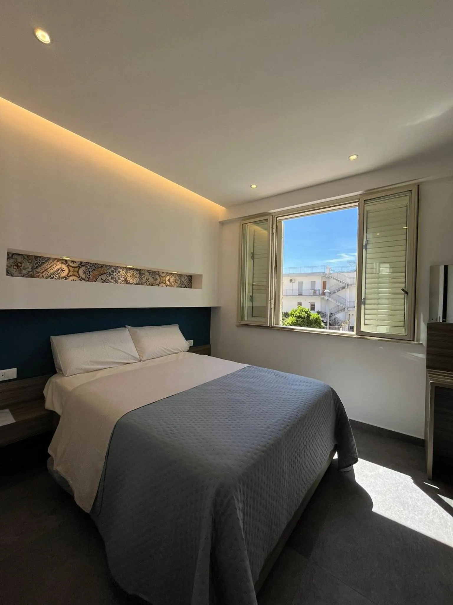 Bed in Mongibello Palace B&B