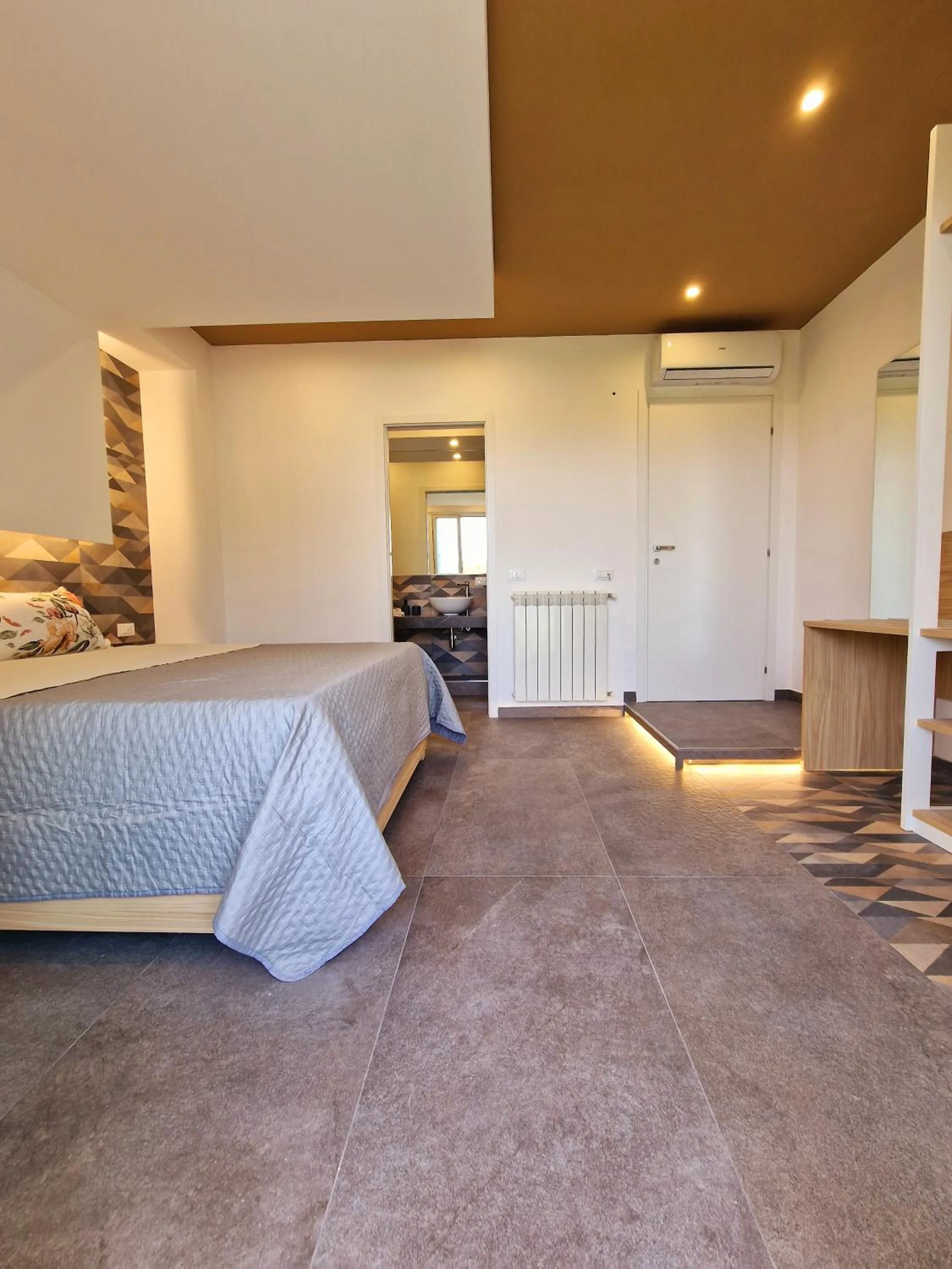 Mongibello Palace B&B