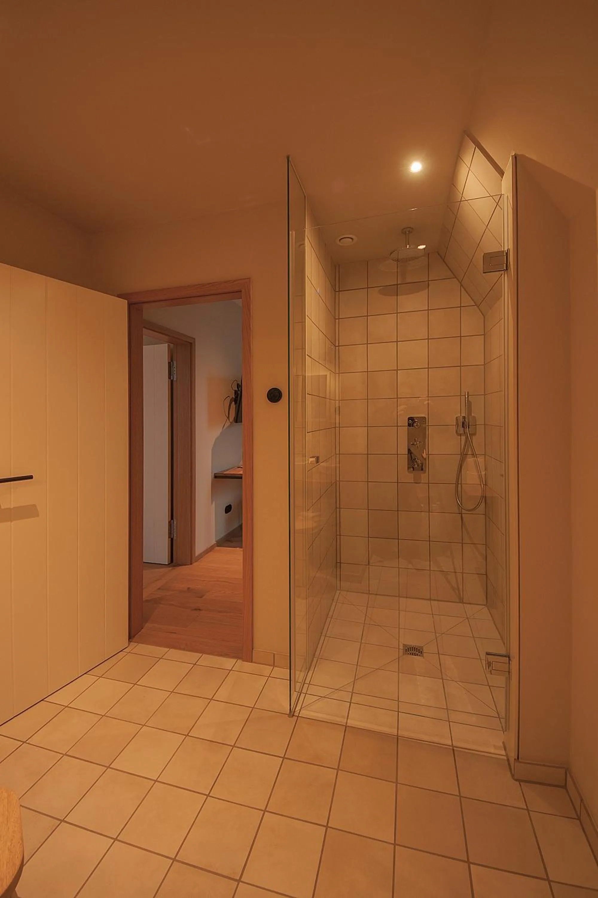 Shower in Hotel Strandleben