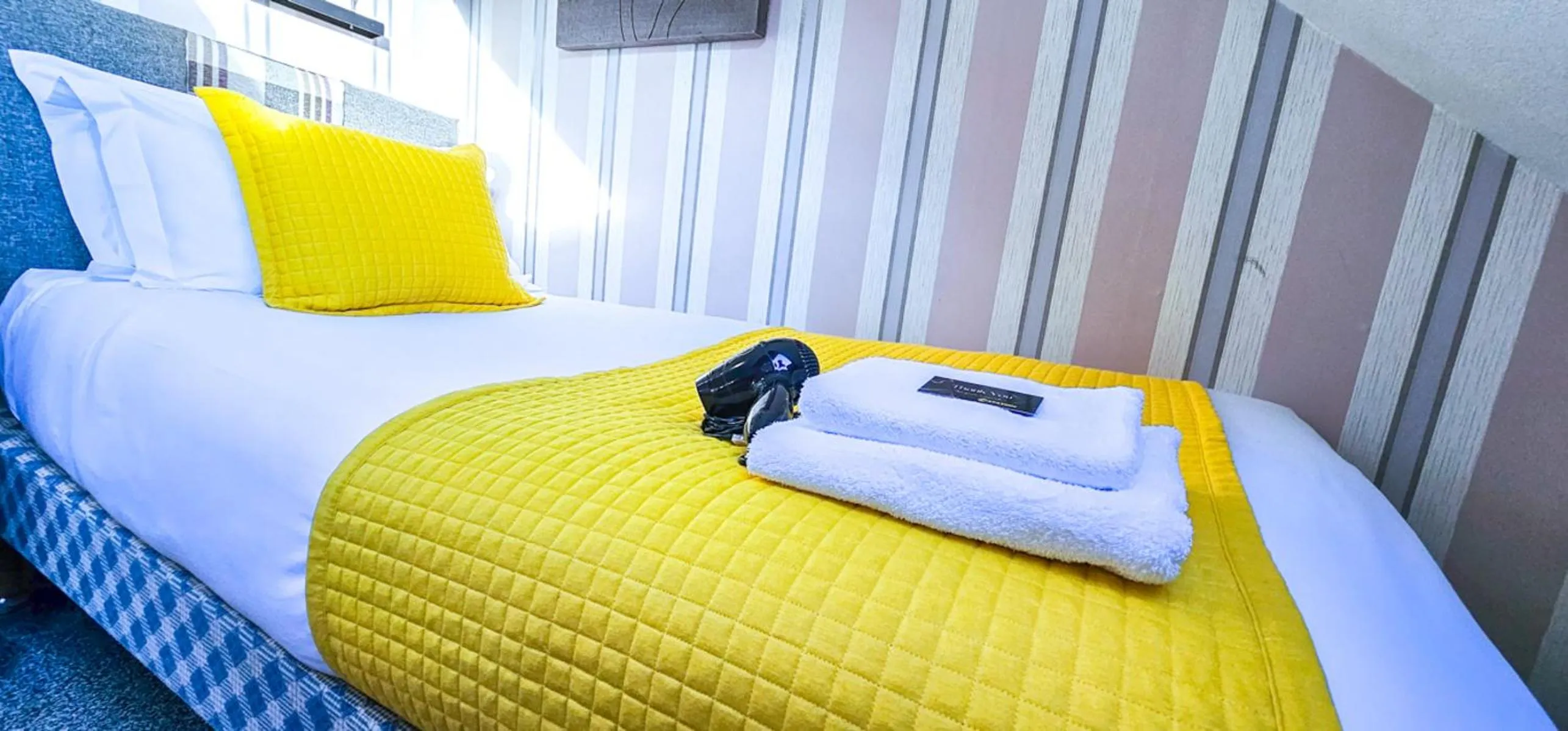 Bedroom, Bed in mySTAYINN Kinloch Lodge