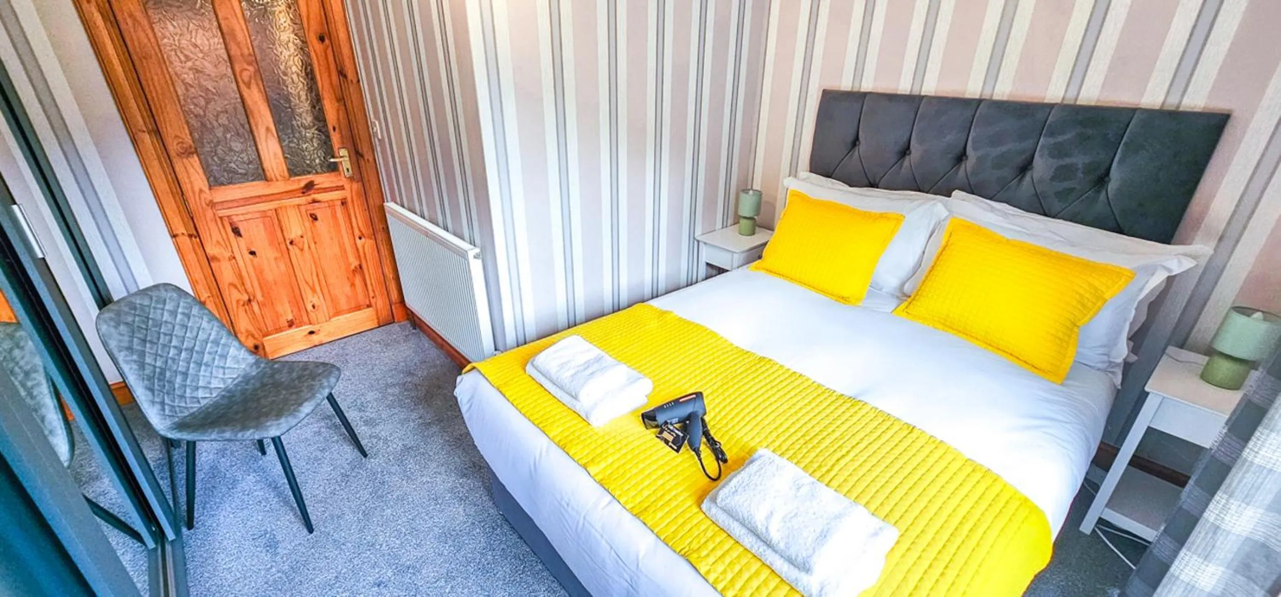 Bedroom, Bed in mySTAYINN Kinloch Lodge