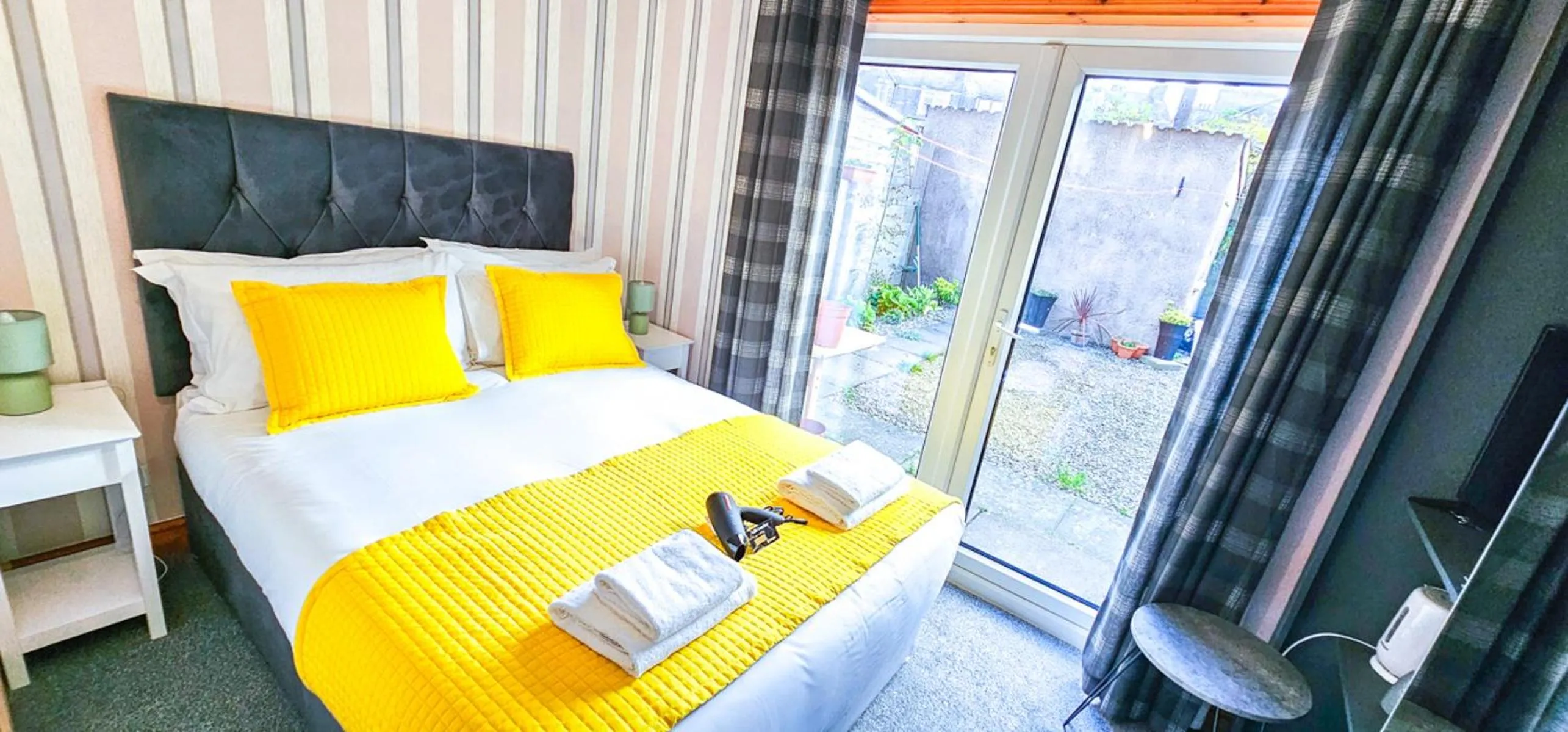 Bedroom, Bed in mySTAYINN Kinloch Lodge