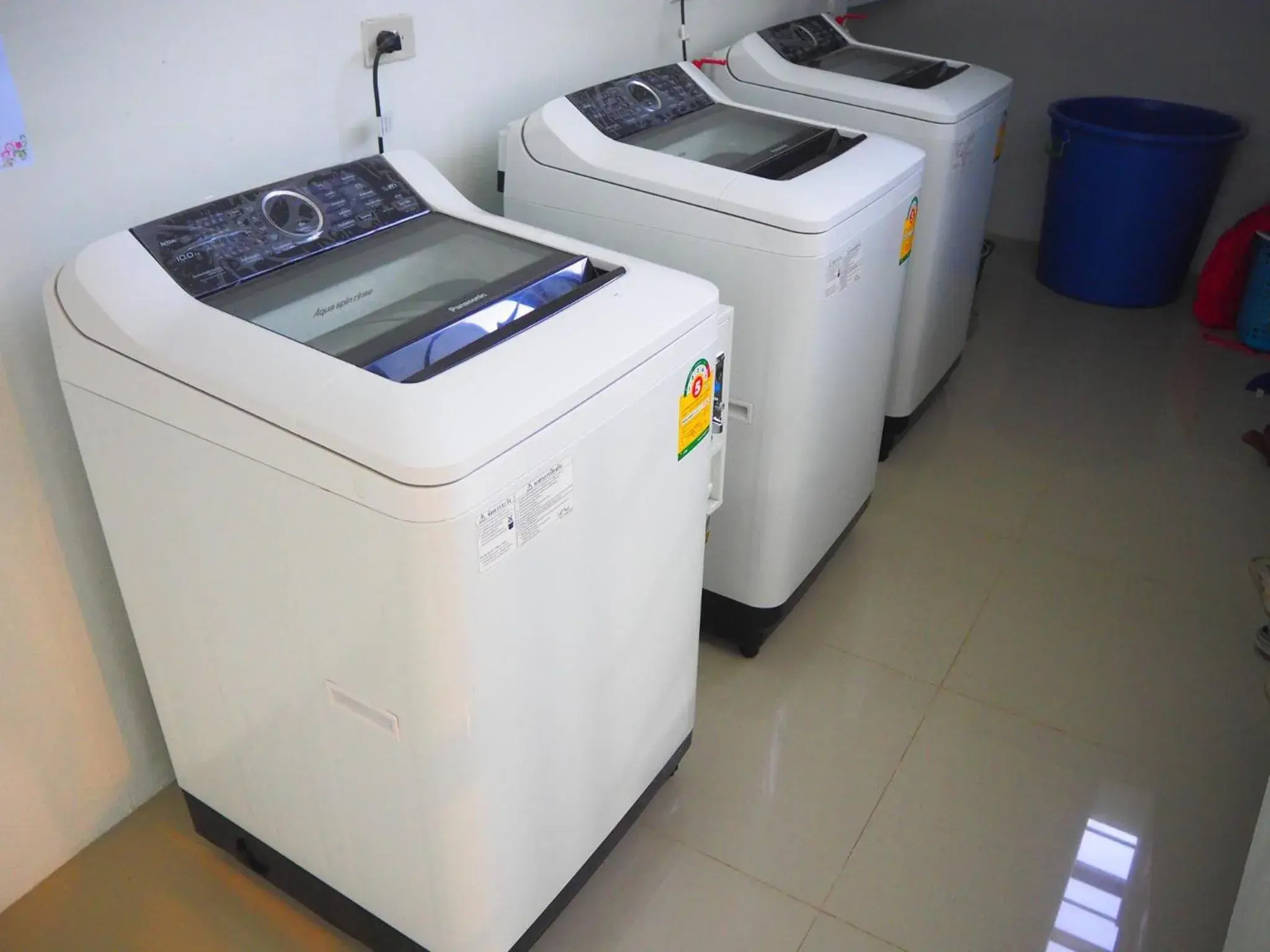 washing machine in The Glasshouse place washing machine in The Glasshouse place