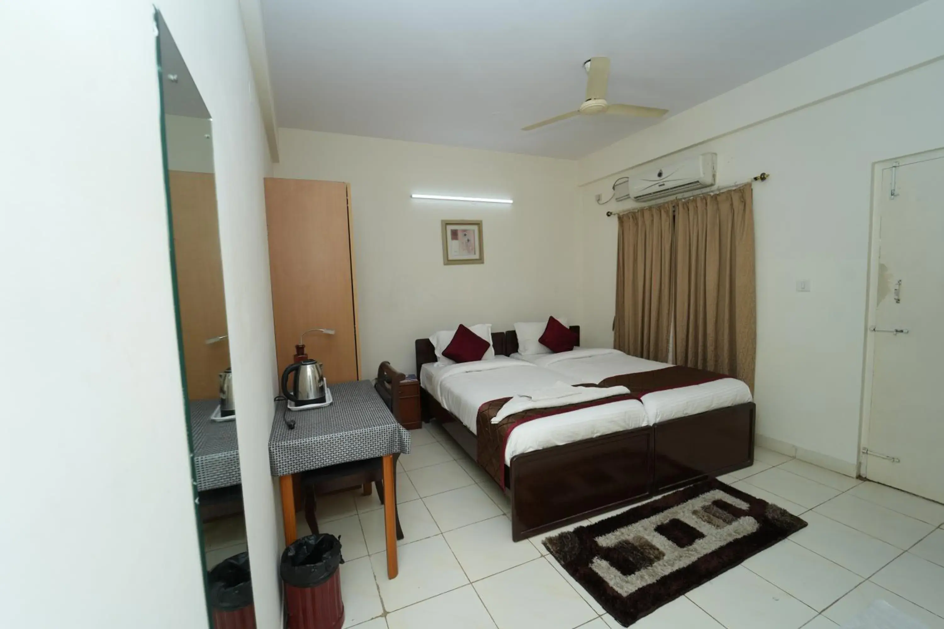 Deluxe Twin Room in The Altruist Business Stays Bellandur-1 Deluxe Twin Room in The Altruist Business Stays Bellandur-1
