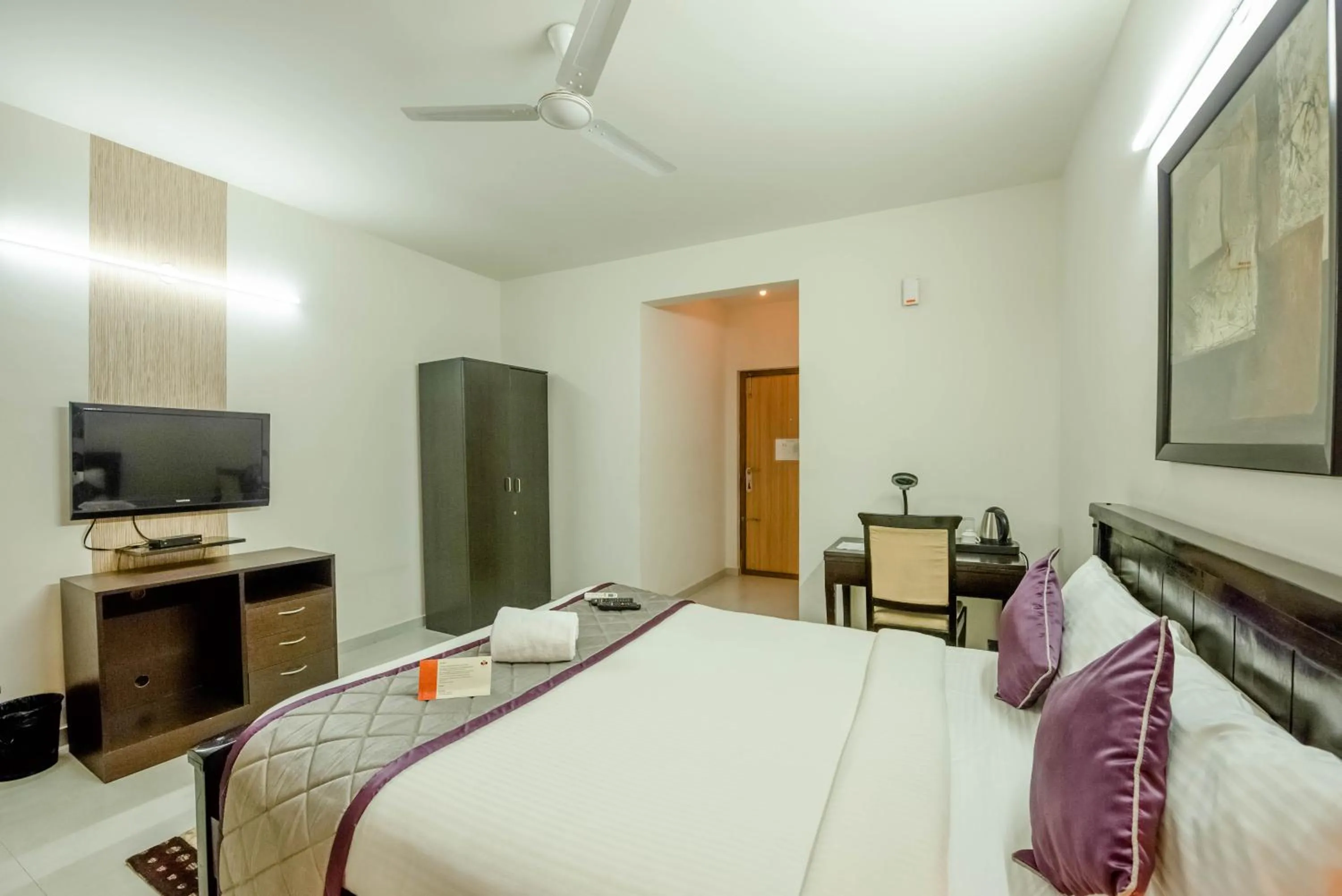 TV and multimedia, Bed in The Altruist Business Stays Bellandur-1