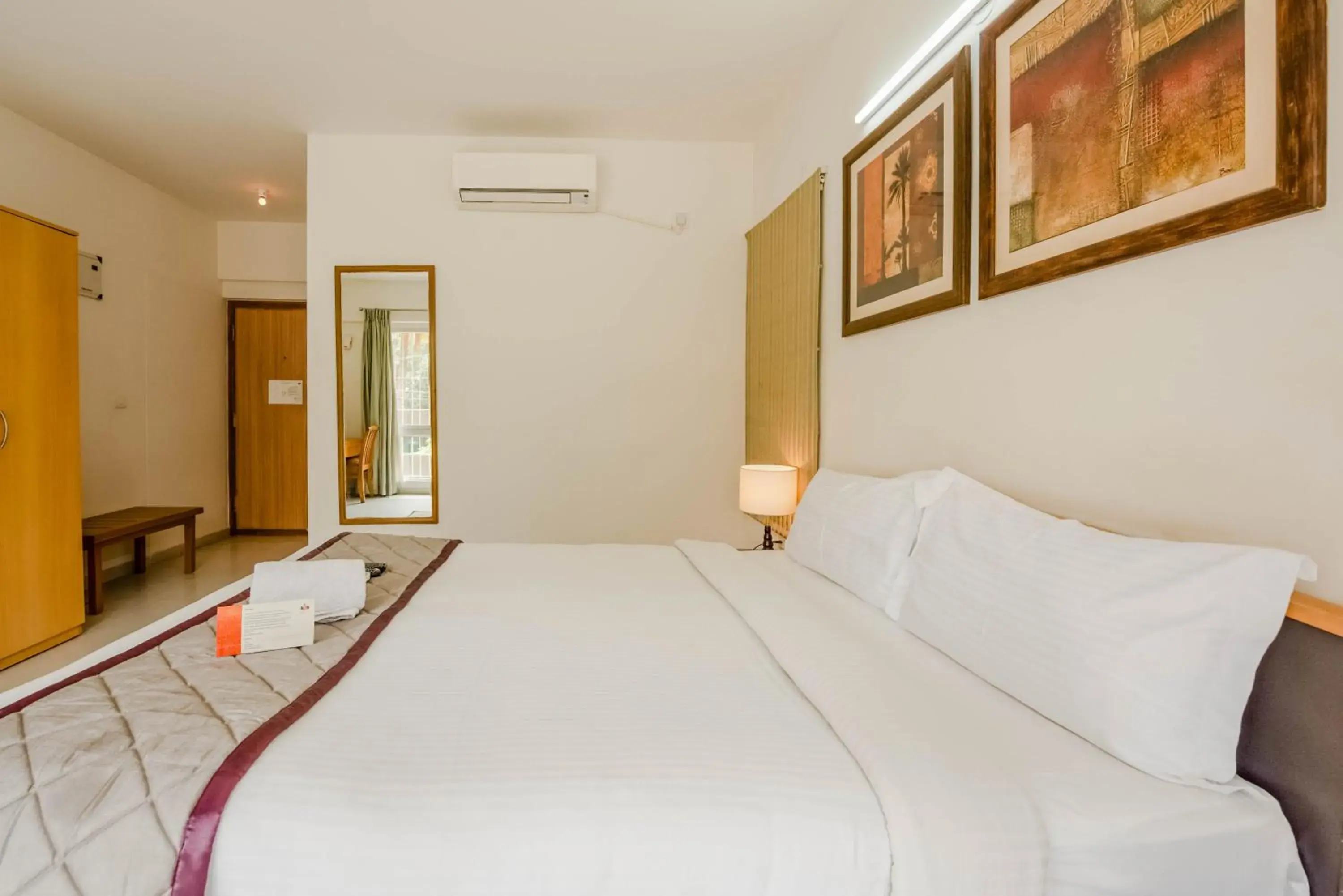 Suite Queen Room - single occupancy in The Altruist Business Stays Bellandur-1 Suite Queen Room - single occupancy in The Altruist Business Stays Bellandur-1