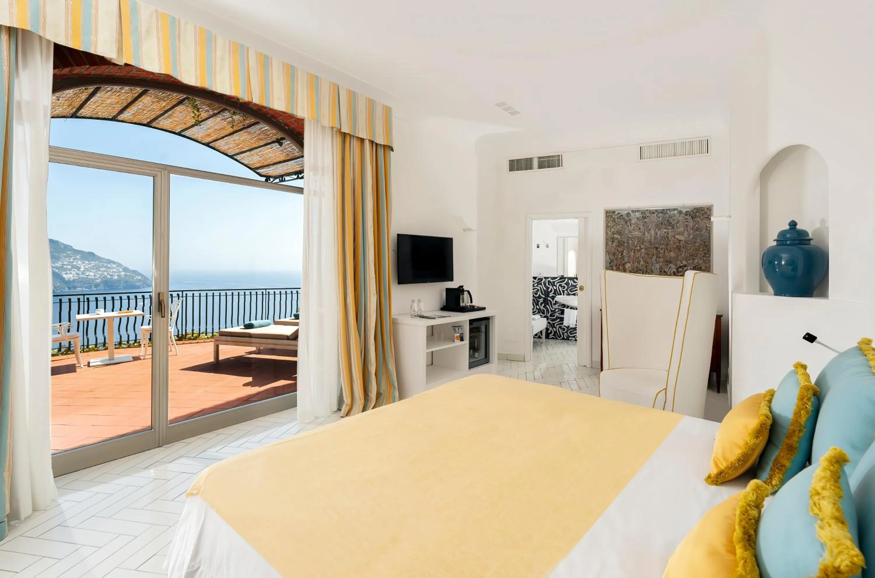 Bed in Hotel Le Agavi