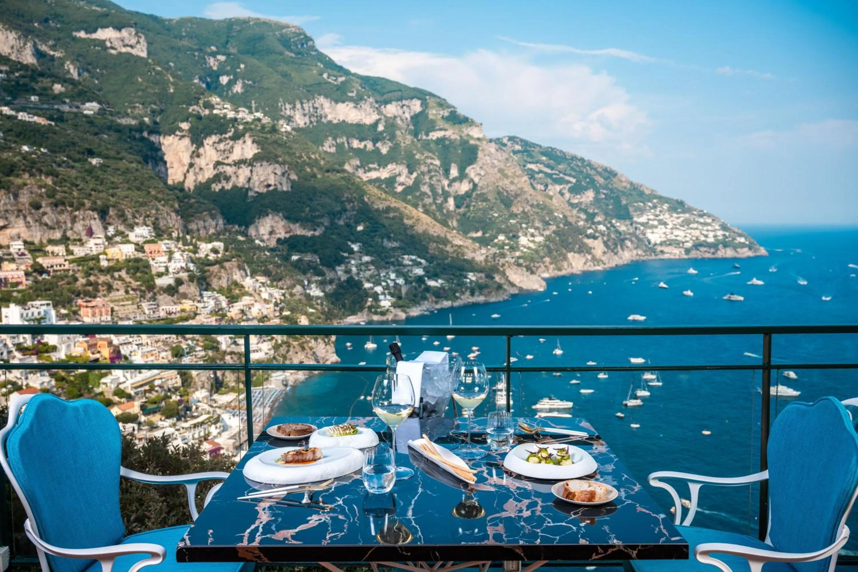 Restaurant/places to eat in Hotel Le Agavi