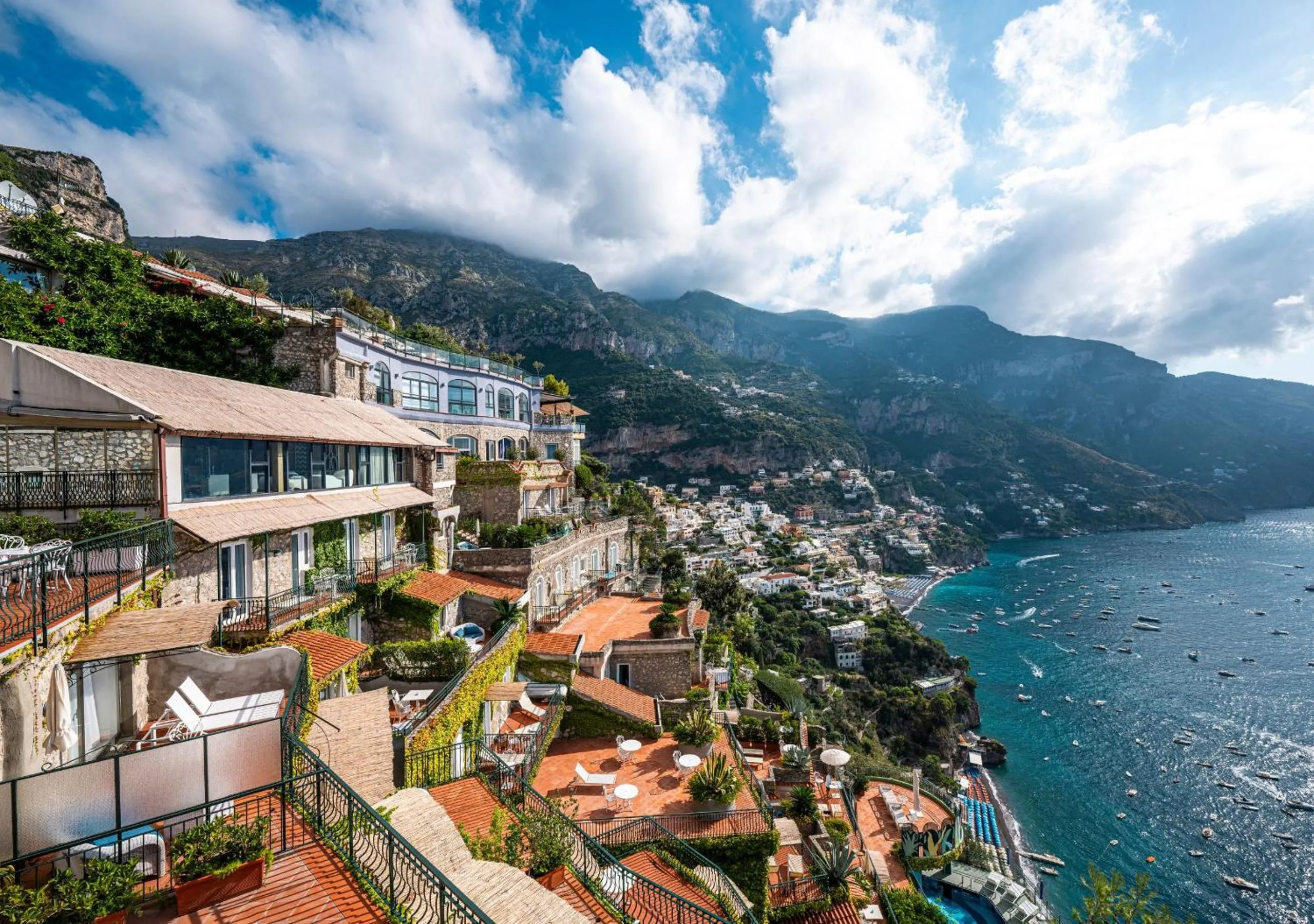 Property building in Hotel Le Agavi