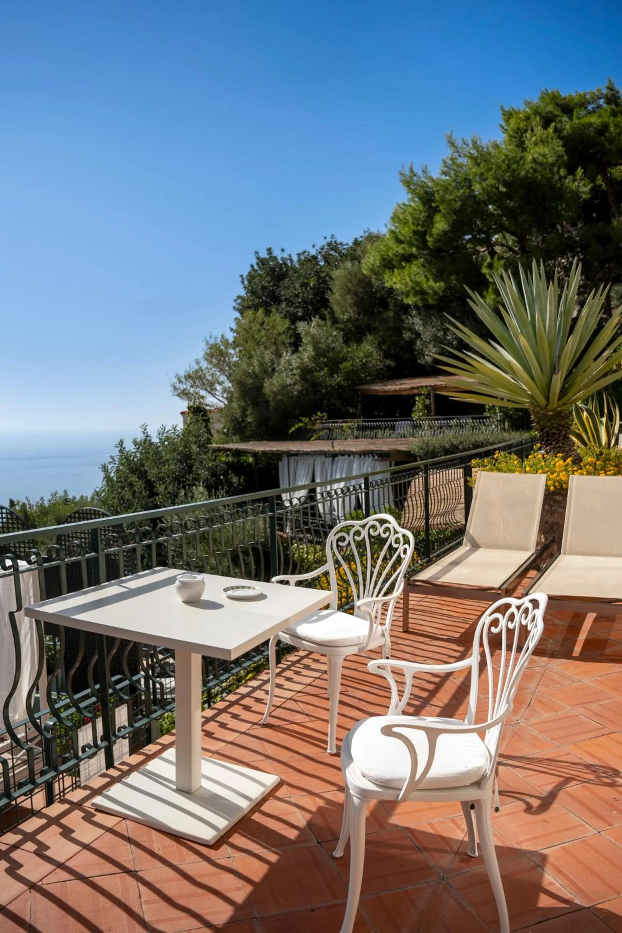 Dining area in Hotel Le Agavi