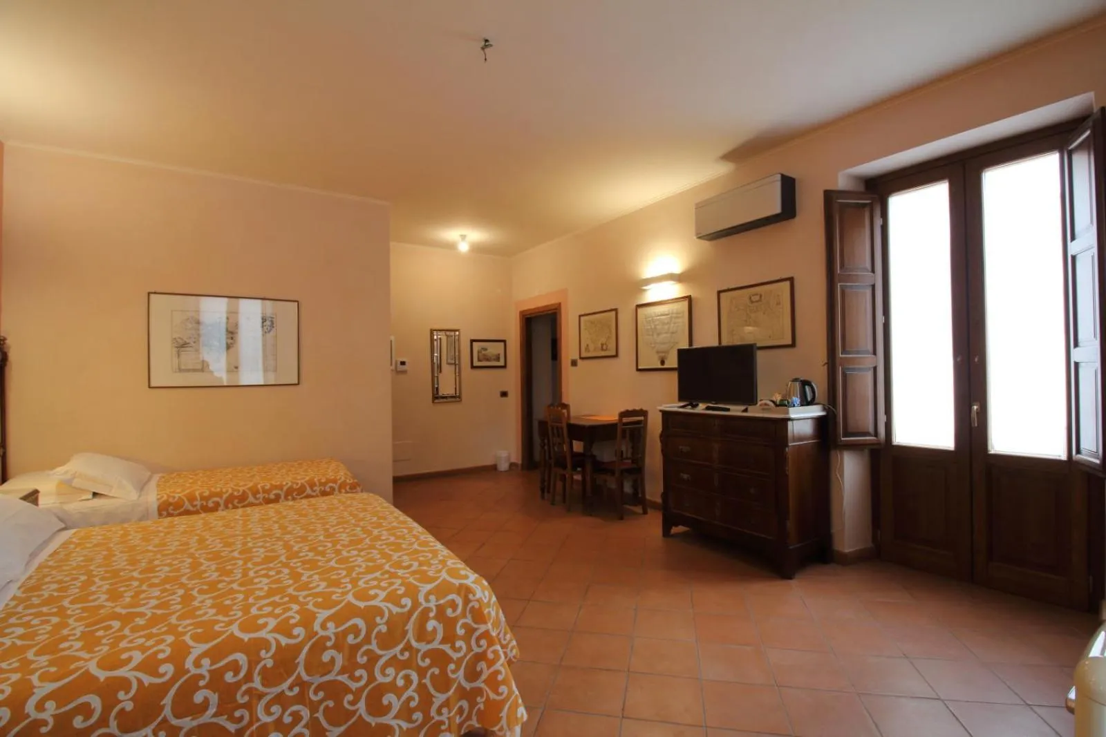 Bed in Palazzo Rustici b&b & apartments