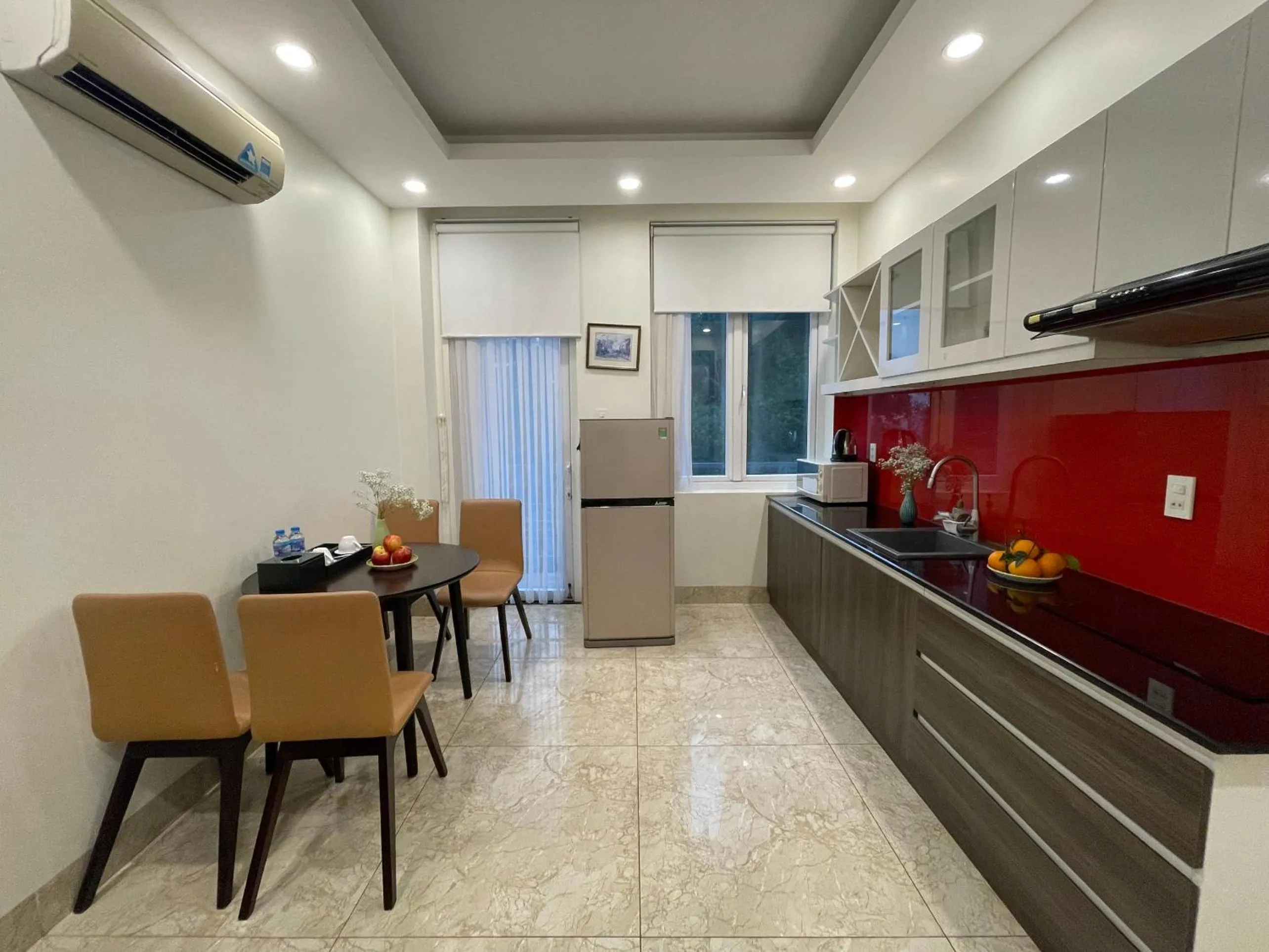 Kitchen or kitchenette in Cassabella Hotel & Apartments