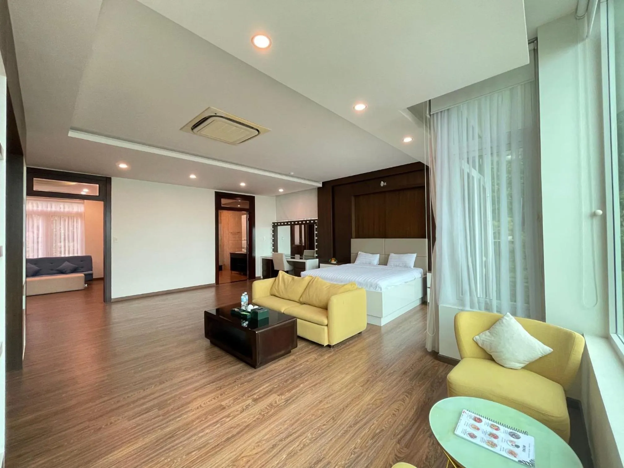 Cassabella Hotel & Apartments