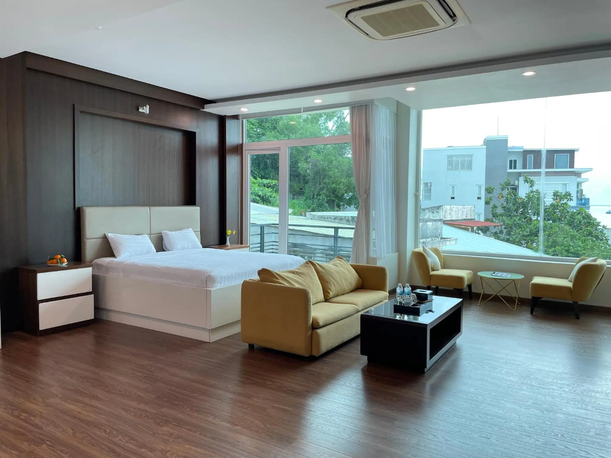 Cassabella Hotel & Apartments