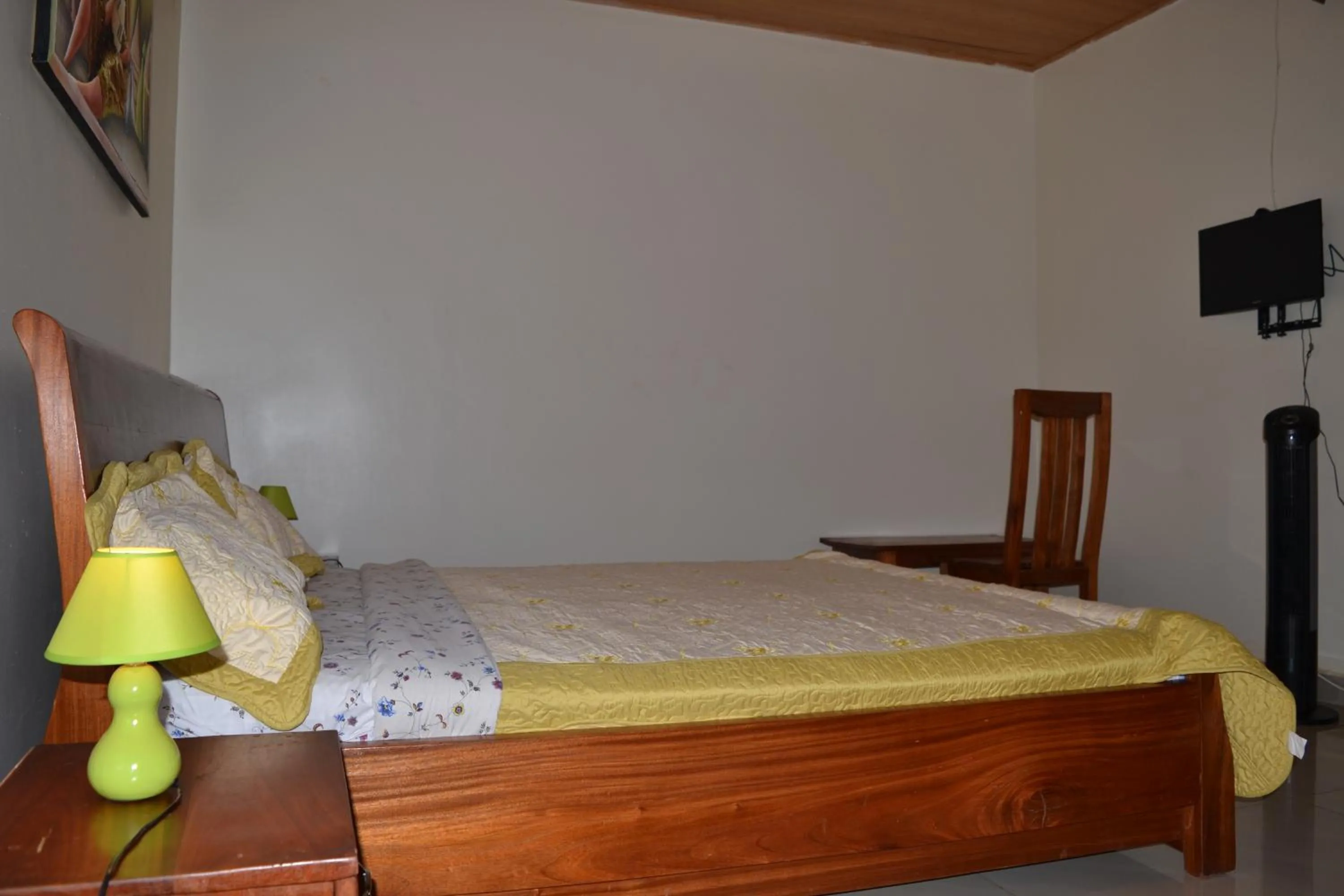 Bed in Keva Guest House
