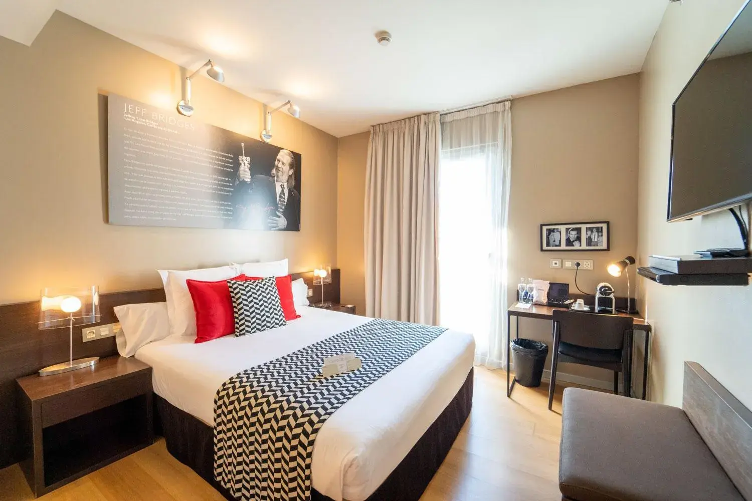 TV and multimedia, Bed in Hotel Zinema7 TV and multimedia, Bed in Hotel Zinema7