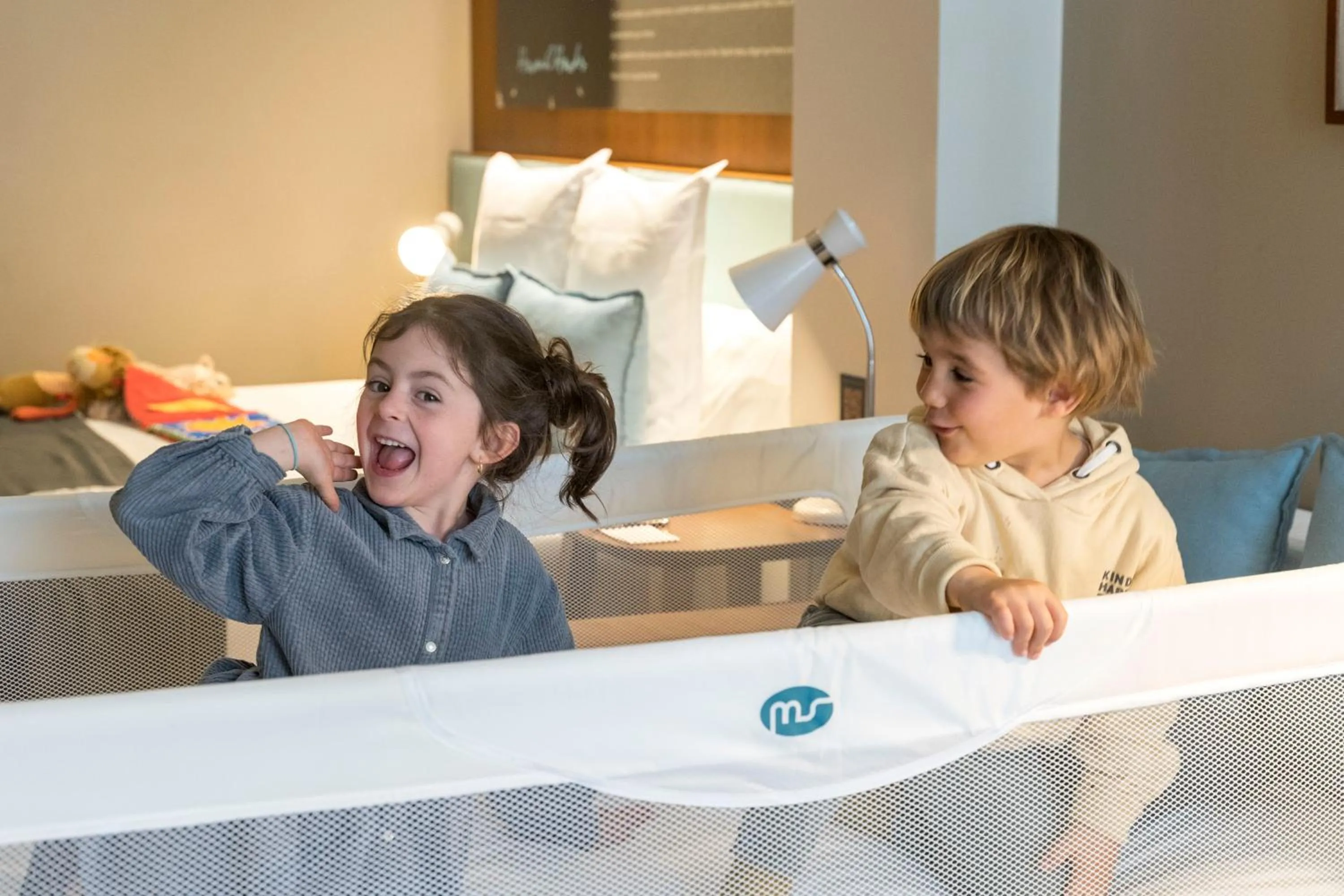 children in Hotel Zinema7