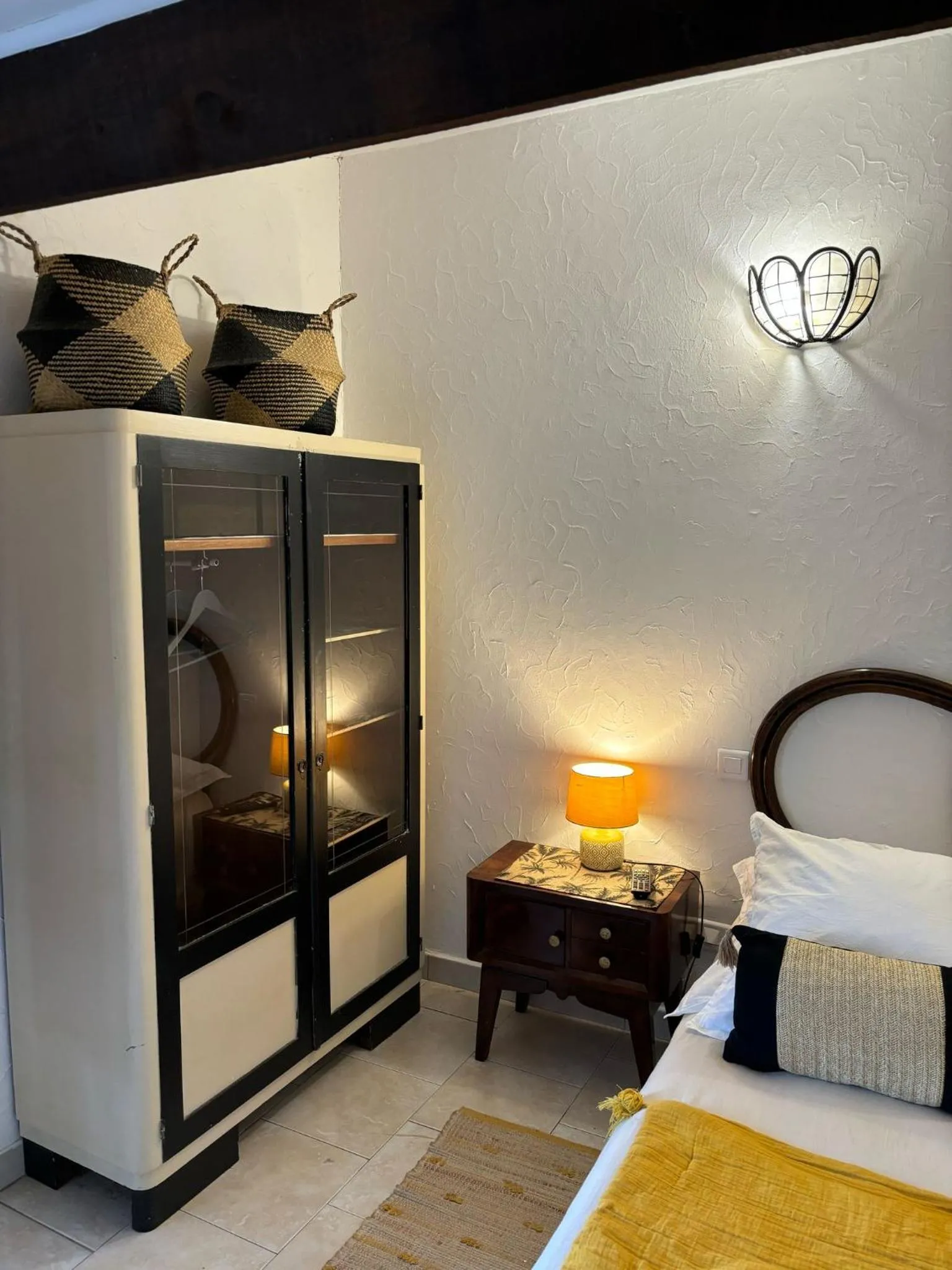 Bed in L'Aghjalle