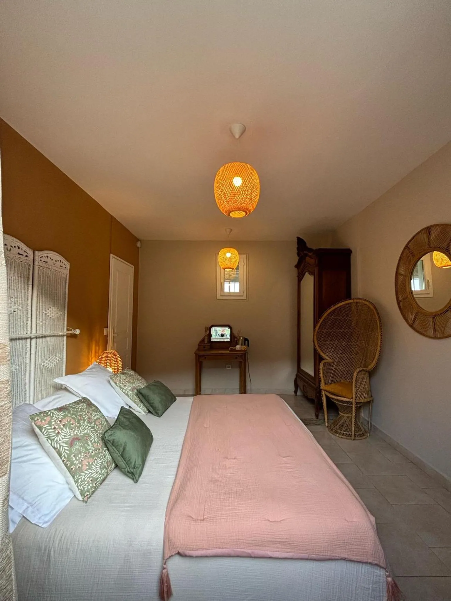 Bed in L'Aghjalle